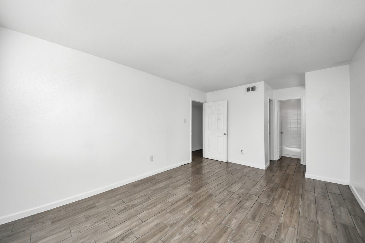 5625 Antoine Drive, #312, Houston, TX 77091