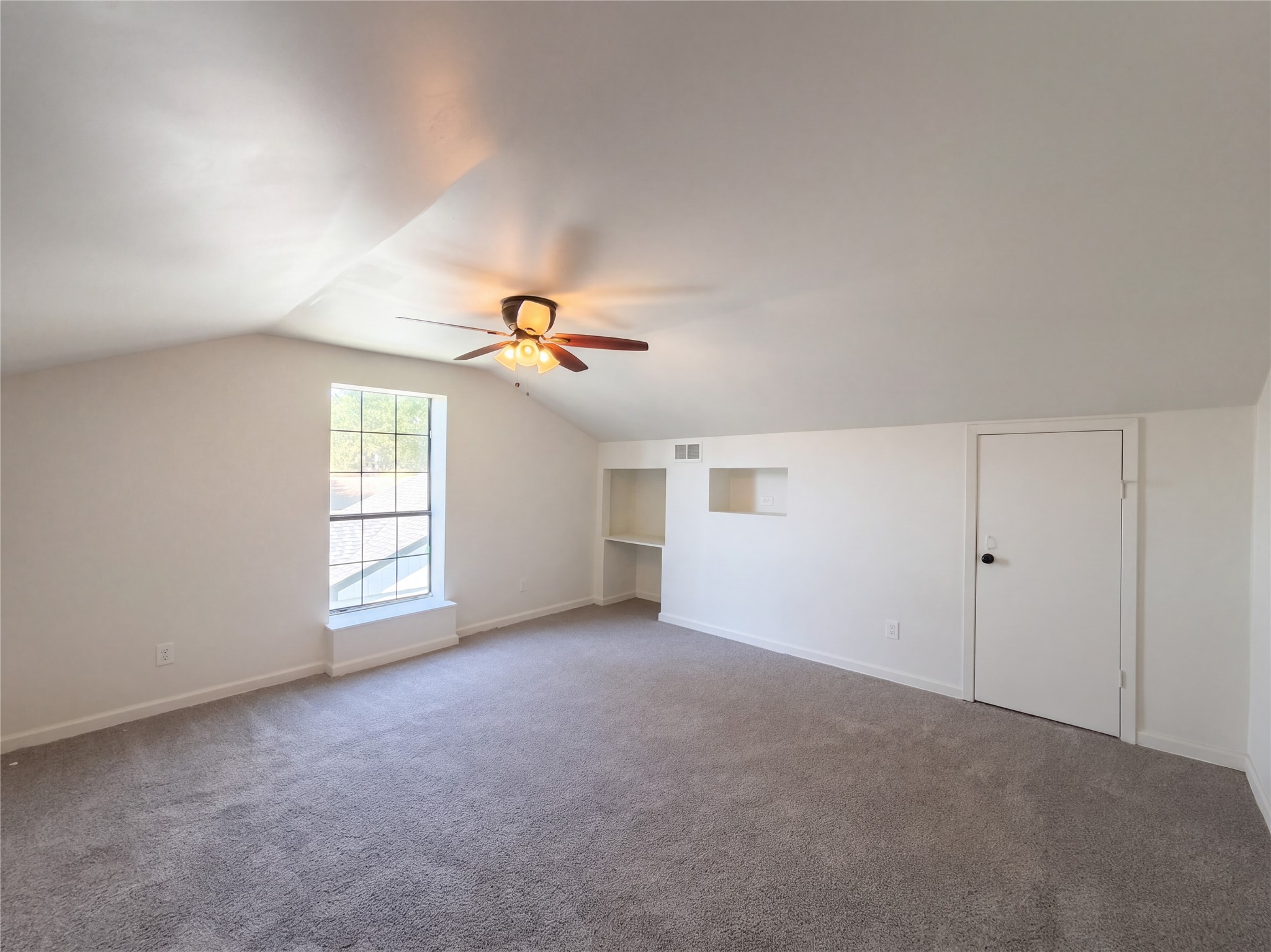2307 Canyon Meadows Drive, Missouri City, TX 77489
