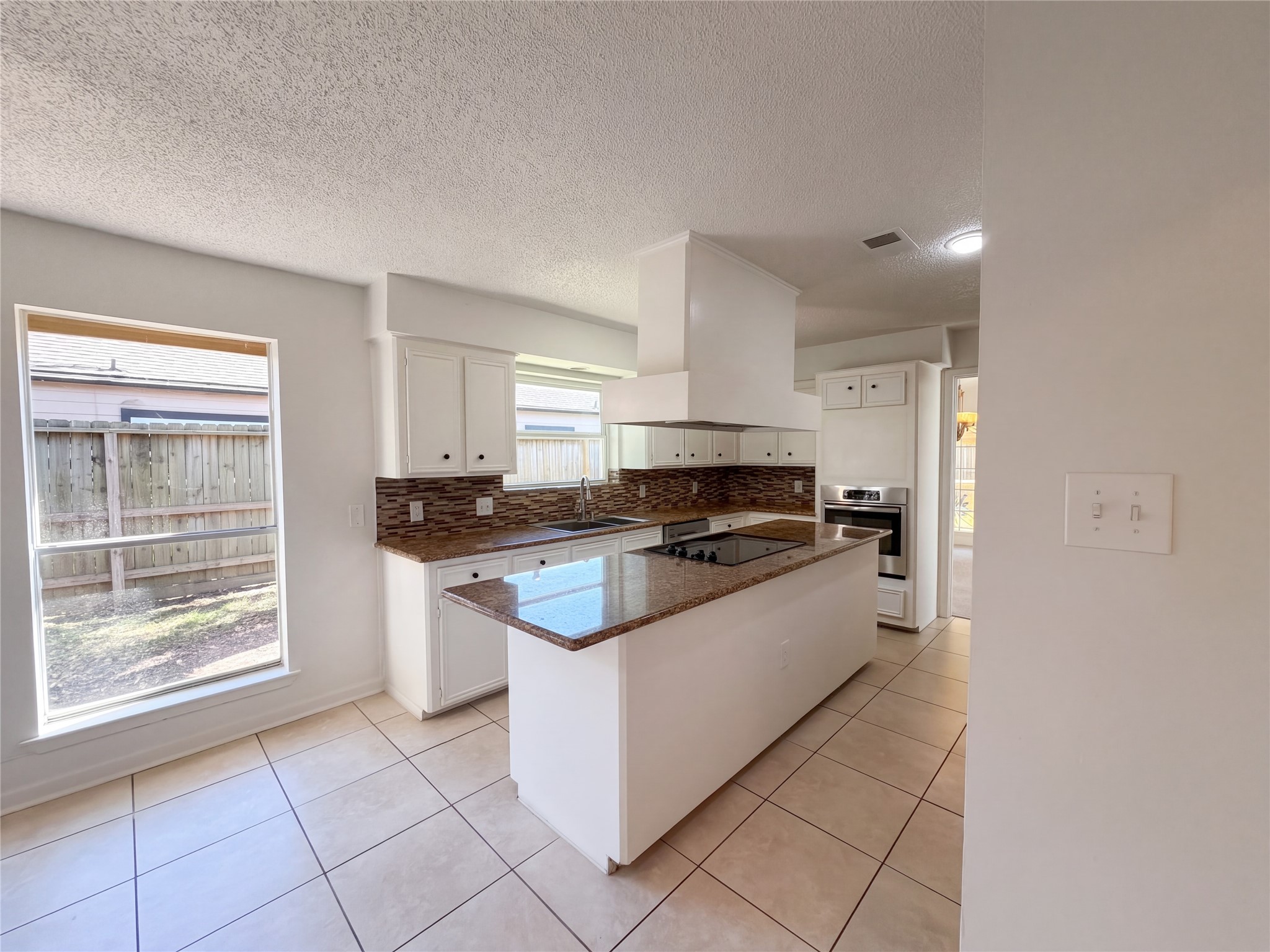 2307 Canyon Meadows Drive, Missouri City, TX 77489