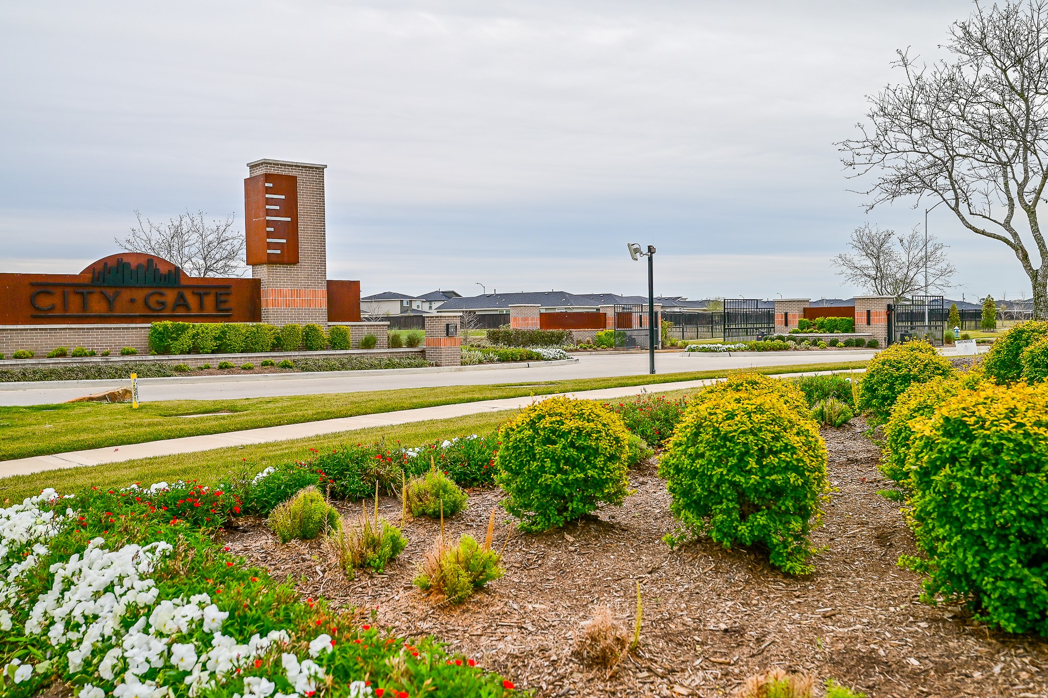Beautifully maintained gated community Beautifully maintained gated community