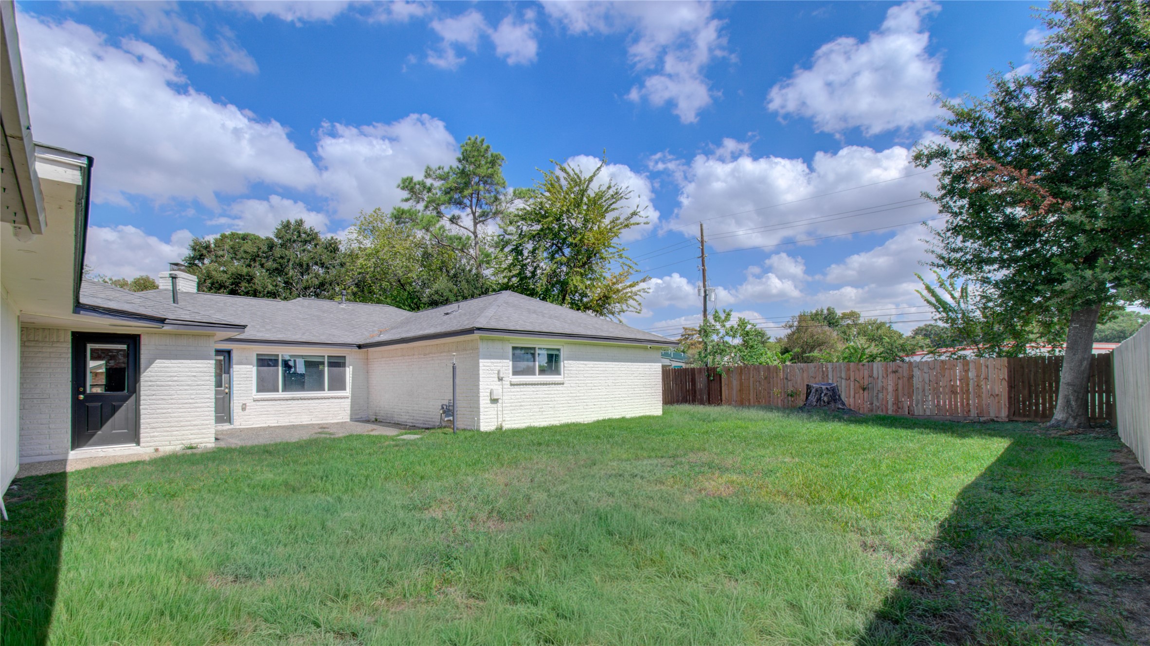 8103 Schaffer Lane, Houston, TX 77070