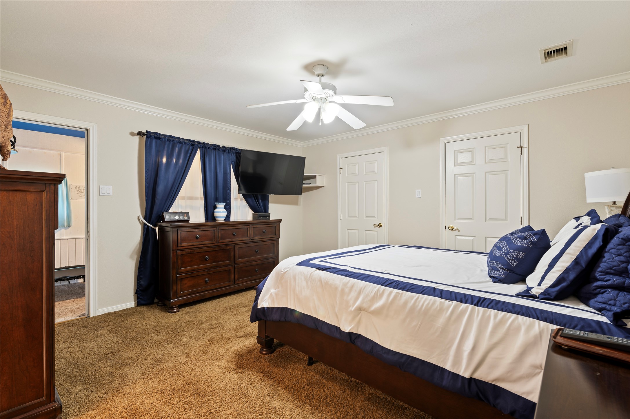 Main Bedroom