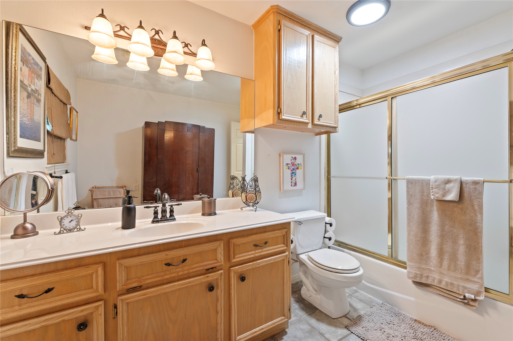 Main Bathroom