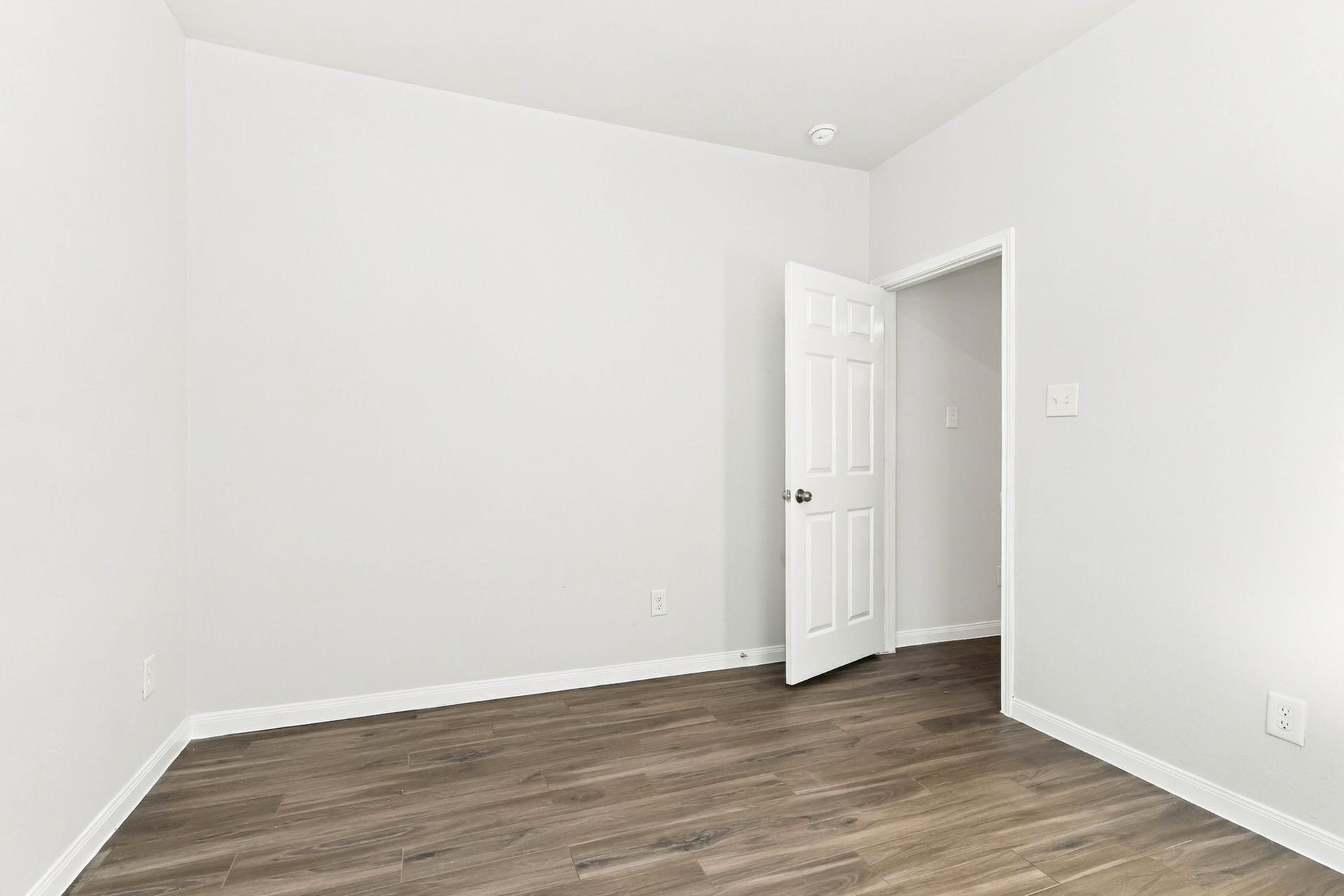 Photos may be representative of the floor plan and not the exact home. Finishes, layout, and features of the actual property for lease may vary.