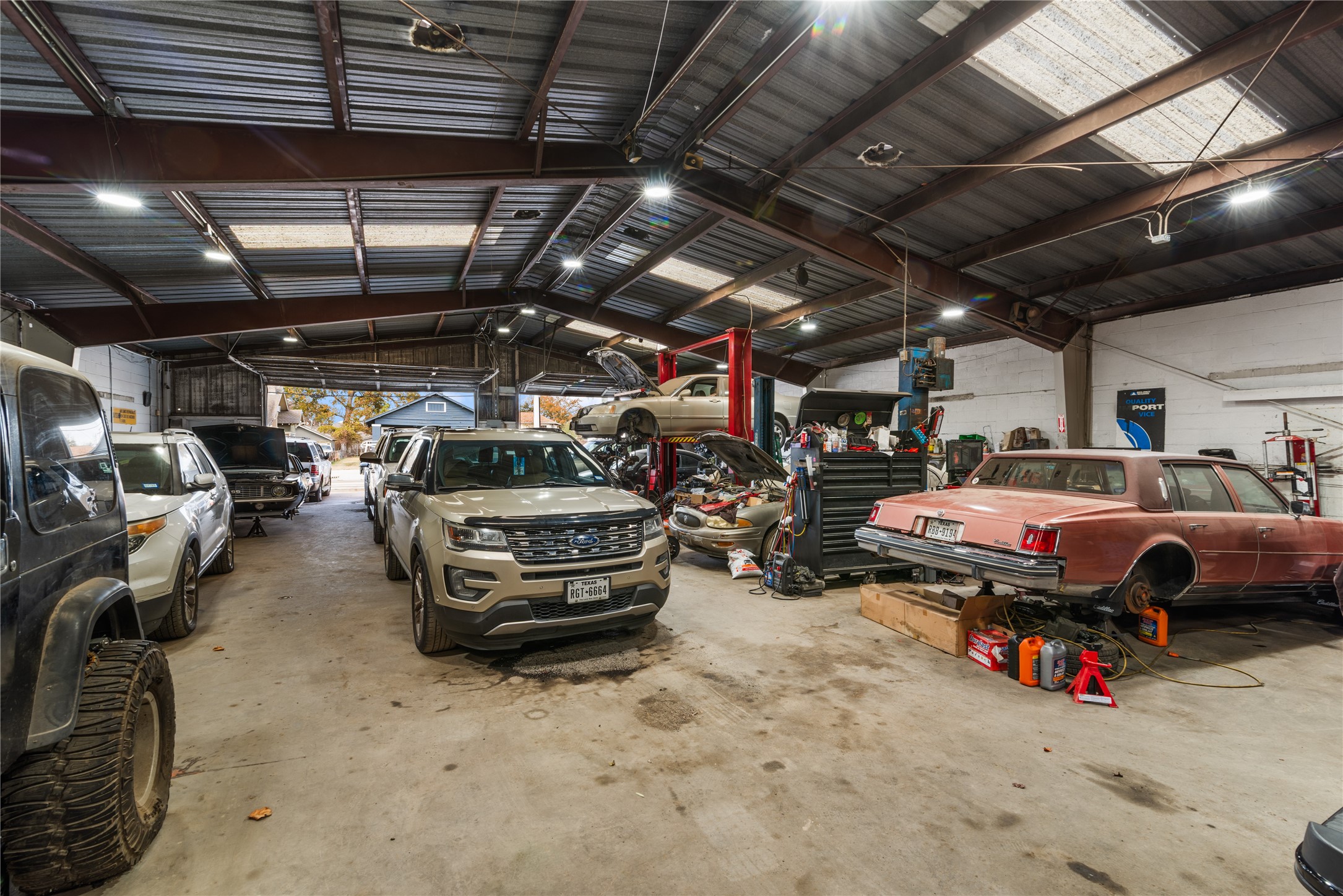 902 Boundary Street, Houston, TX 77009