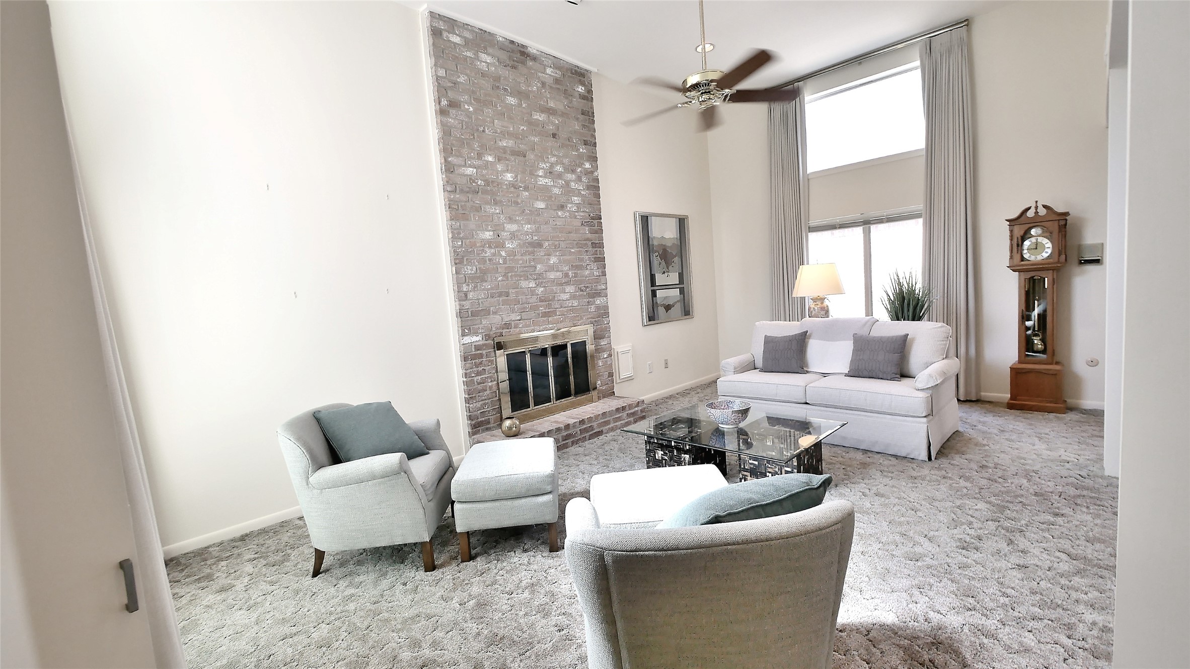 Anther angle of the Family Room