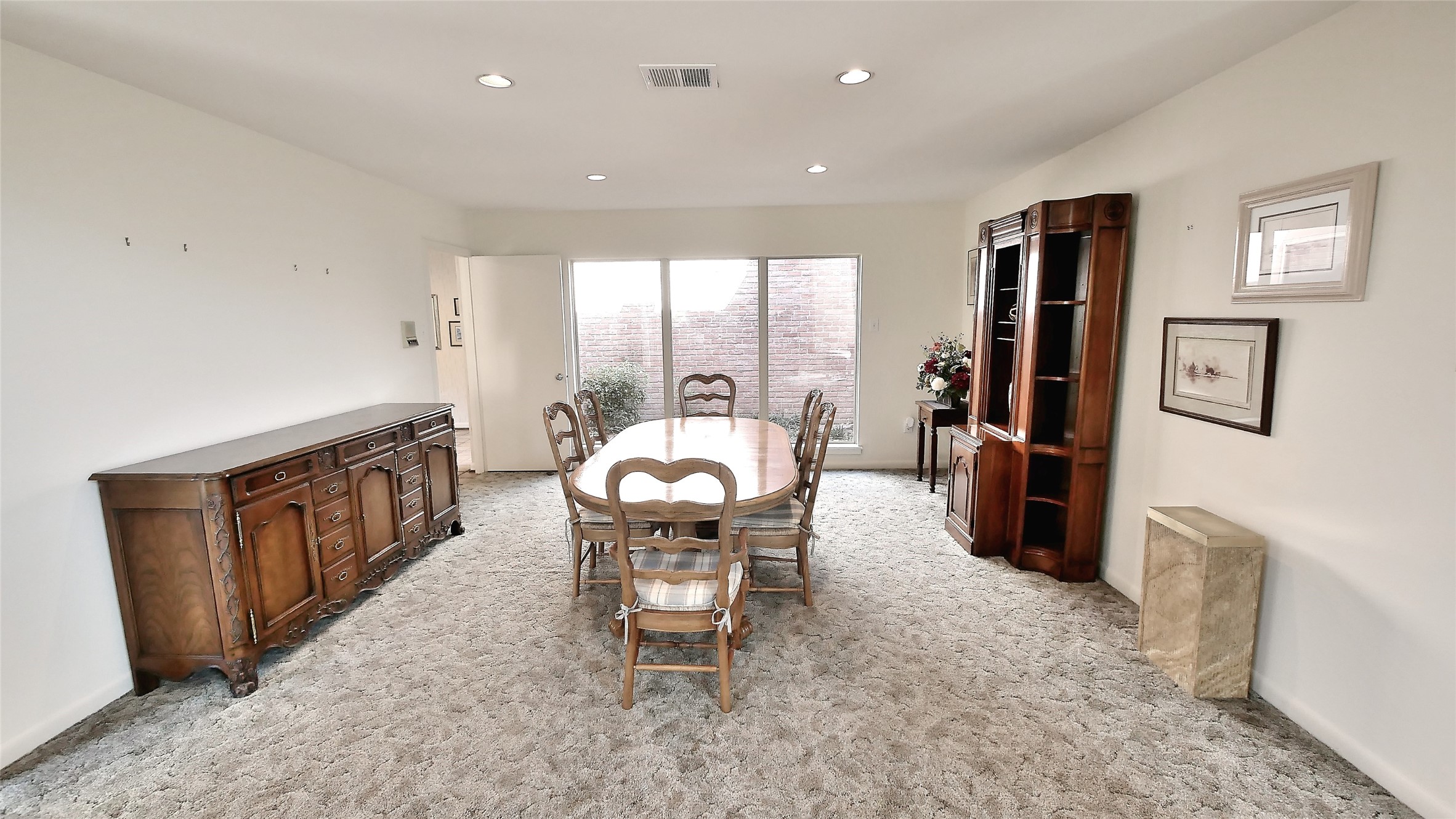 Formal Dining