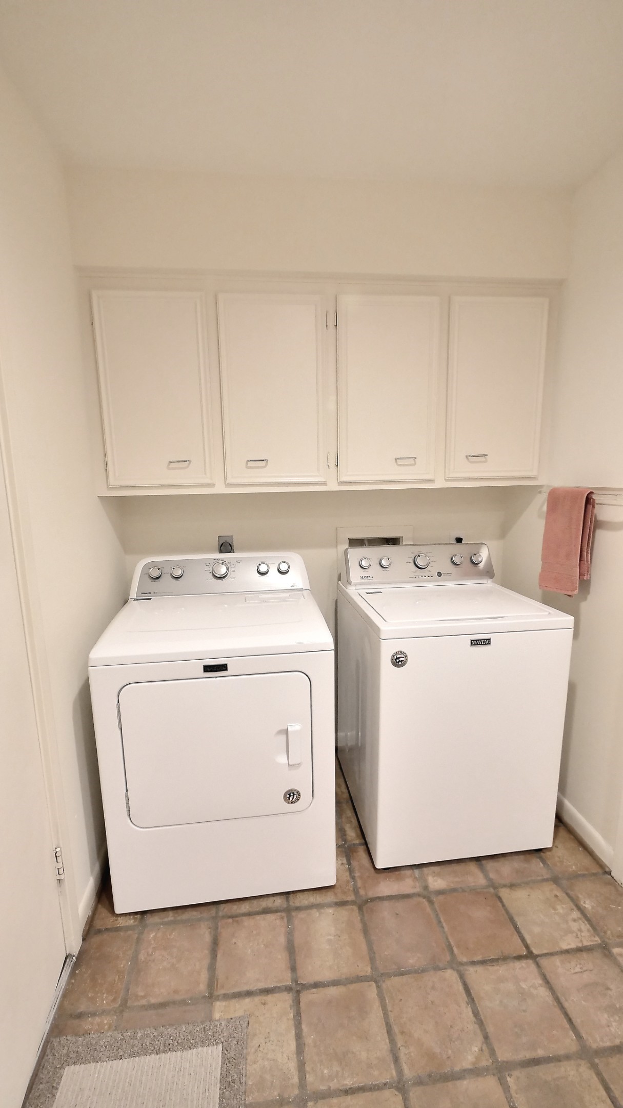 Washer & Dryer in Utility Room