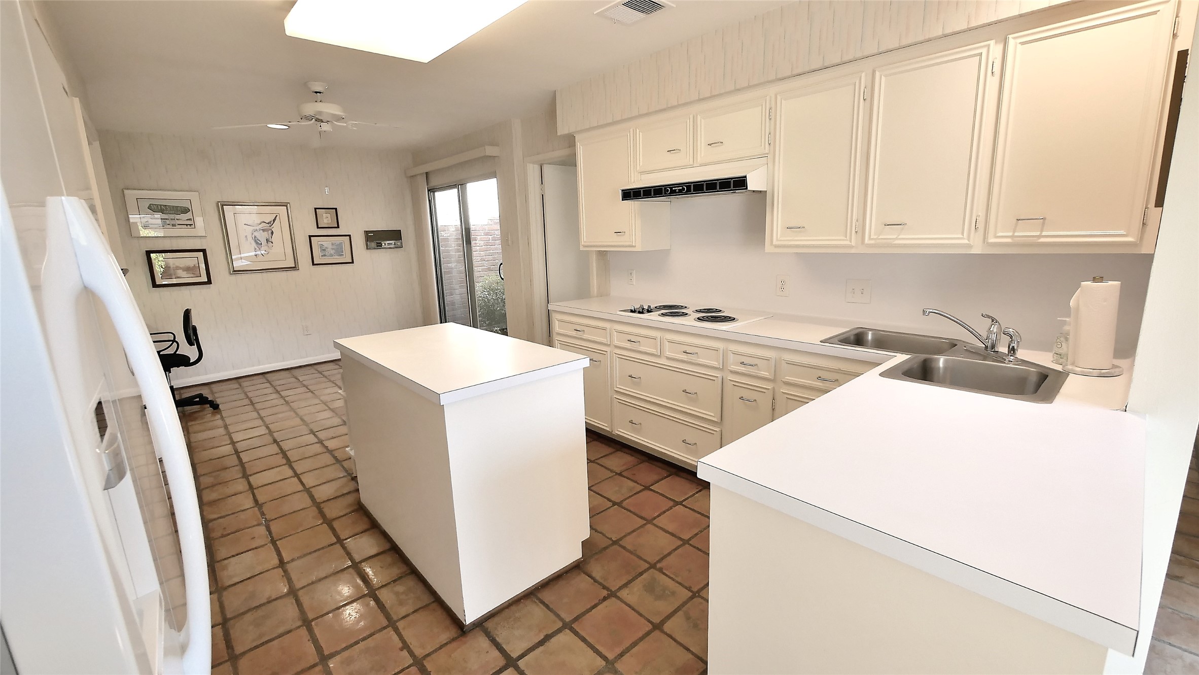 Another view of the kitchen and Breakfast