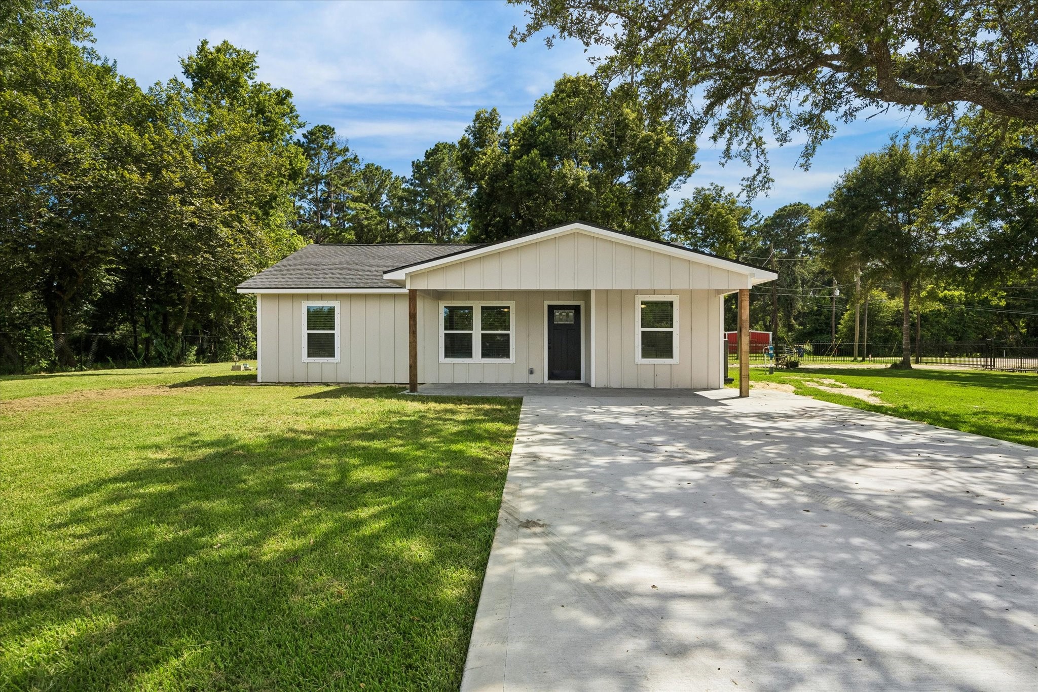 1190 County Road 146, Alvin, TX 77511 1190 County Road 146, Alvin, TX 77511