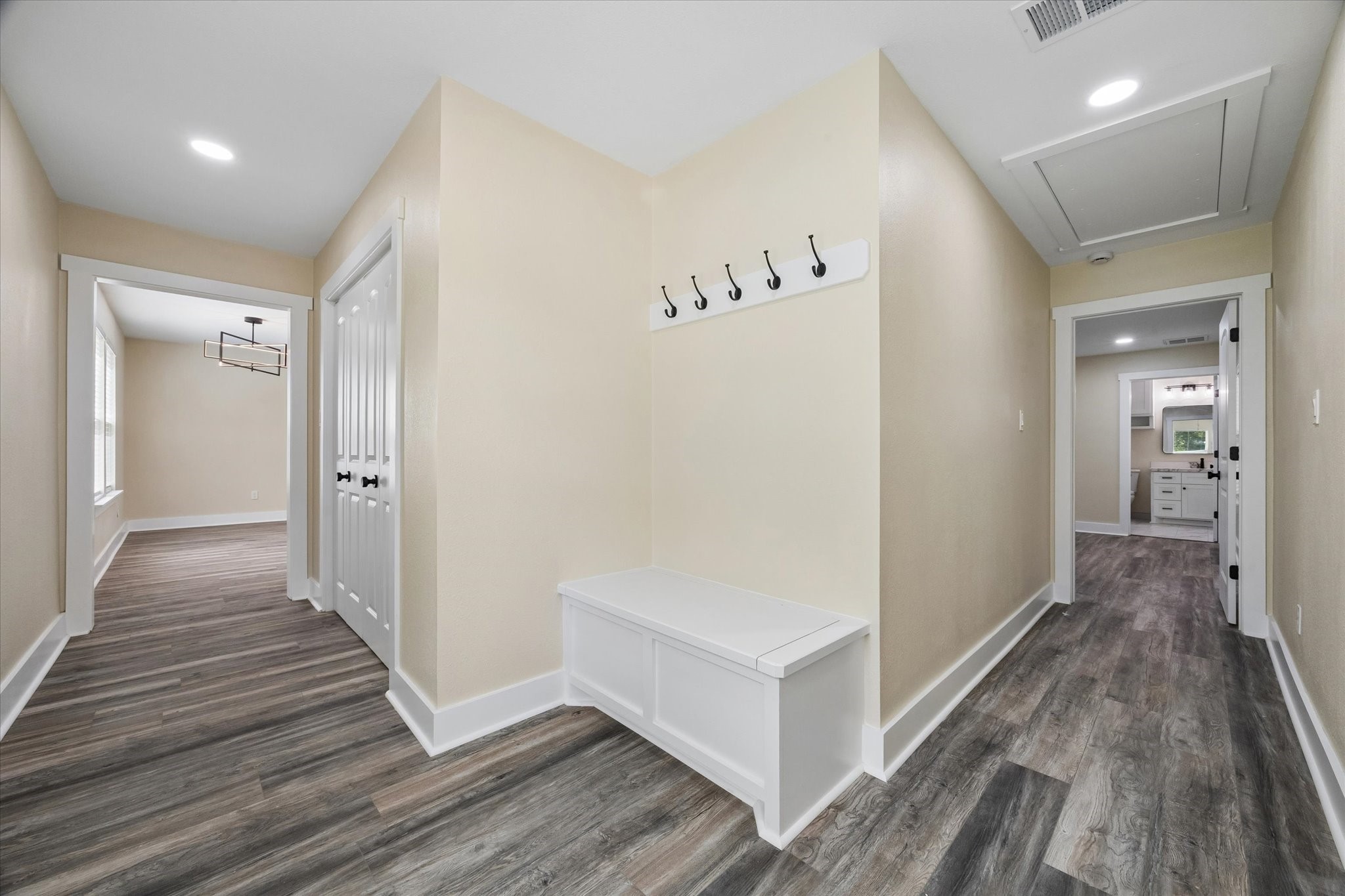 1190 County Road 146, Alvin, TX 77511