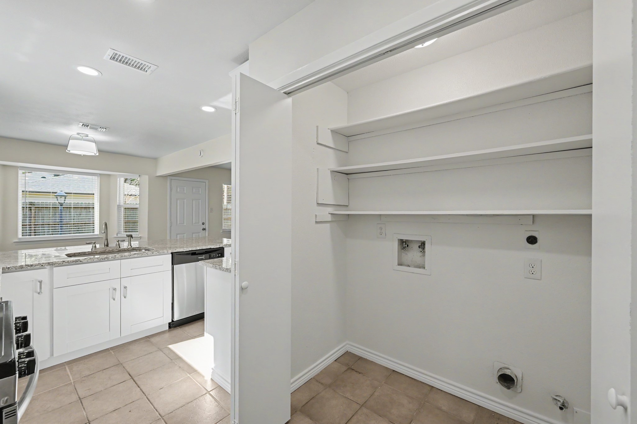 1 Pineash Court, The Woodlands, TX 77381