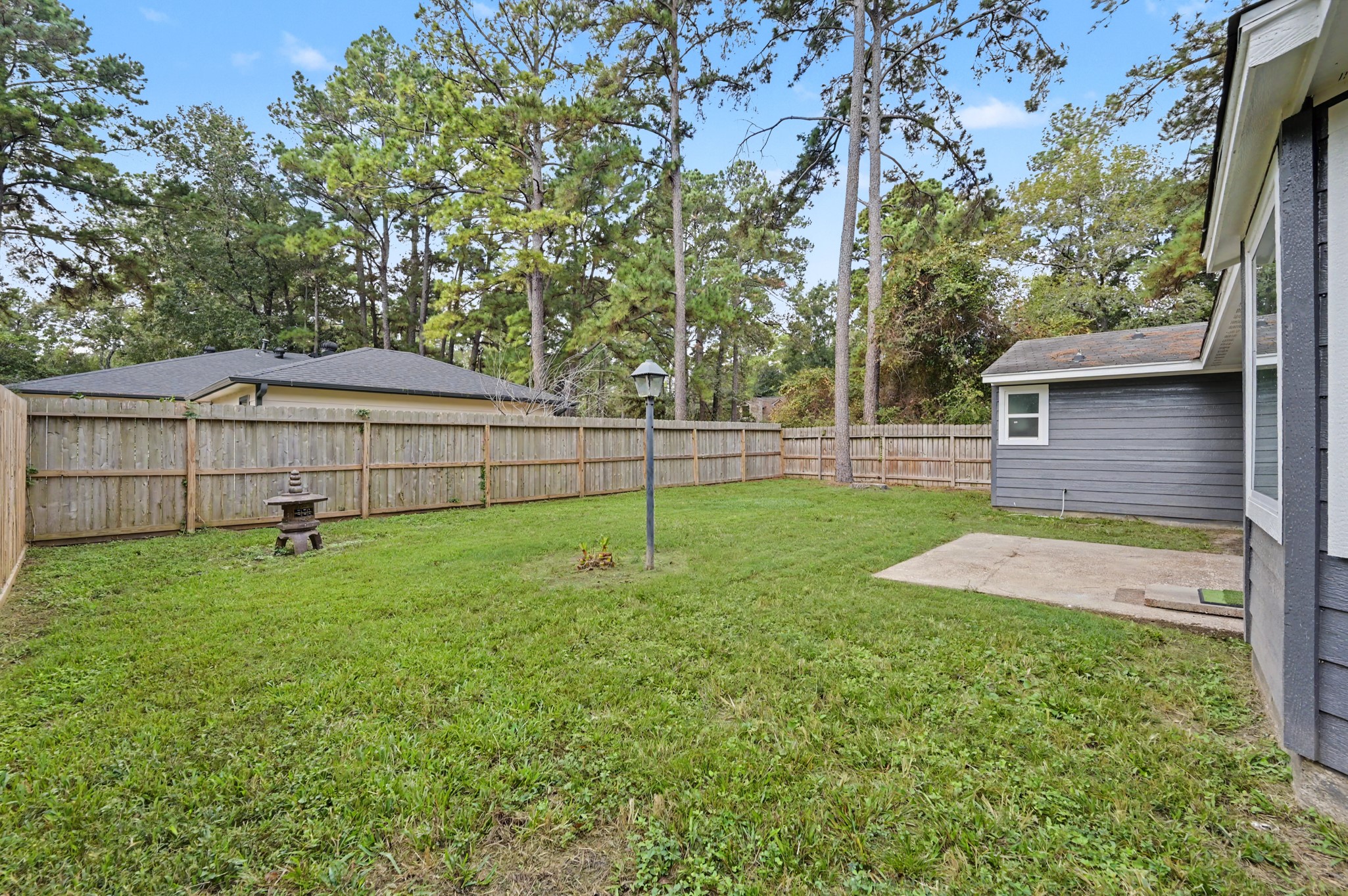 1 Pineash Court, The Woodlands, TX 77381