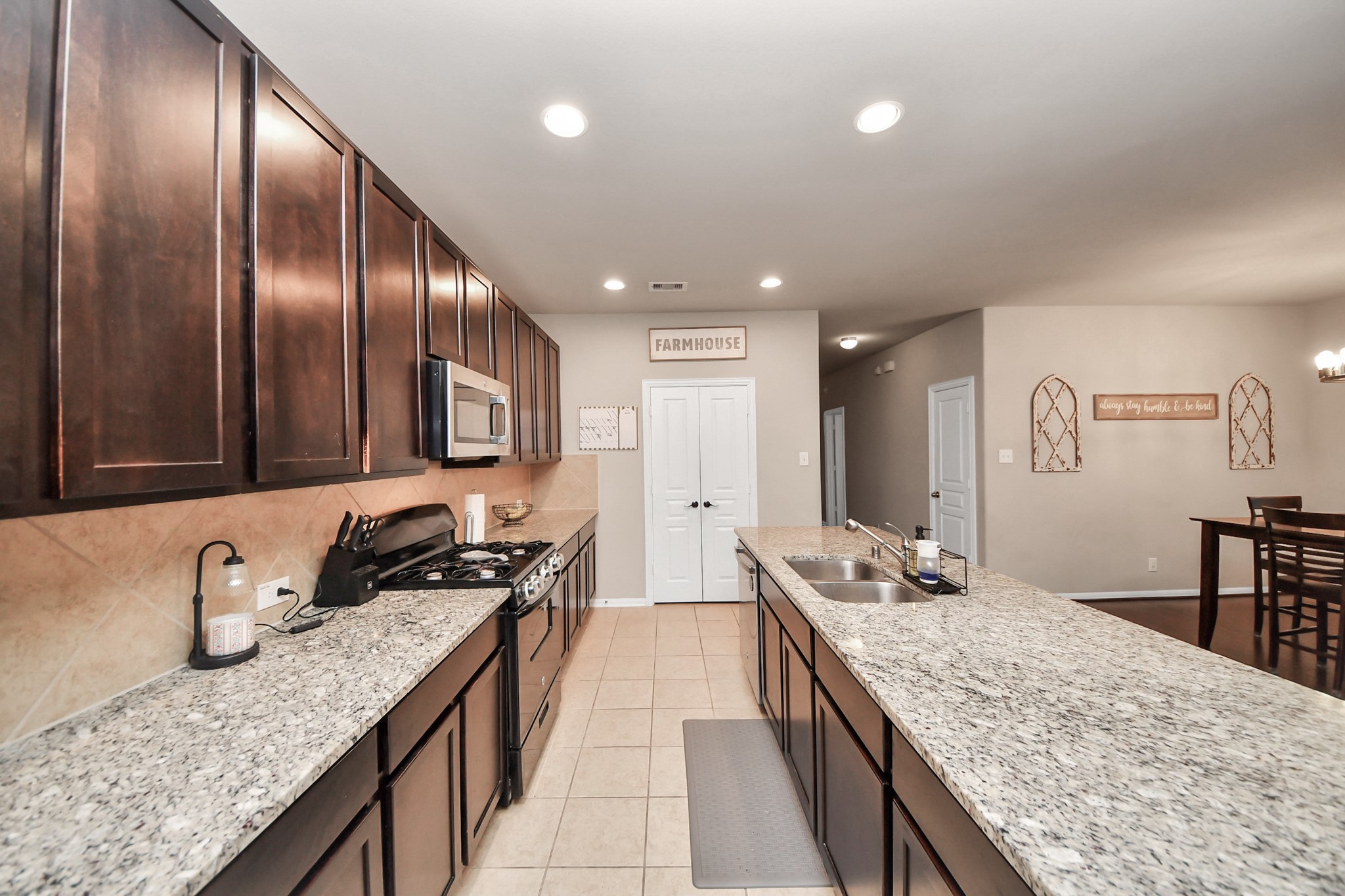 8706 Morning Dove Lane, Baytown, TX 77521