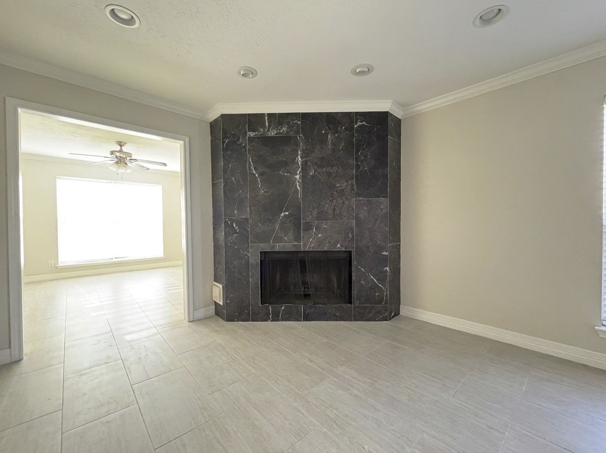 2106 Cherry Hills Drive, League City, TX 77573
