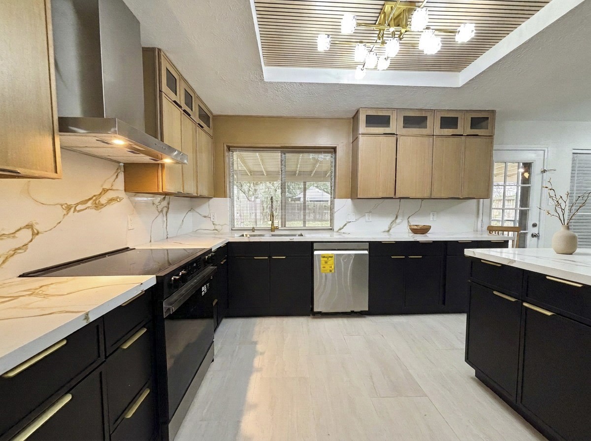 Completely remodeled kitchen with all-new appliances.