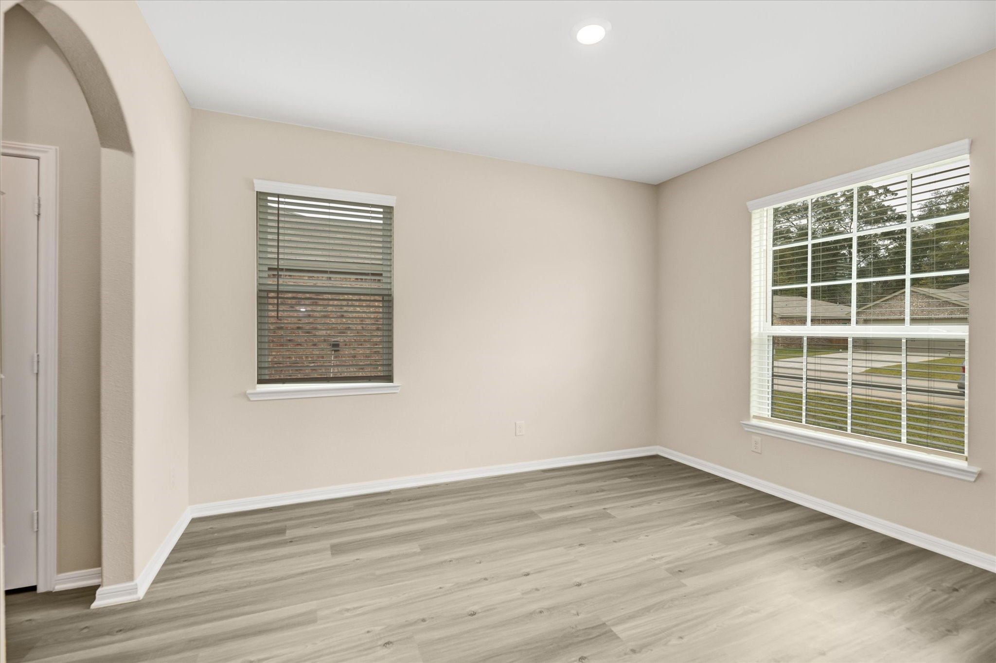 Dining room or home office.