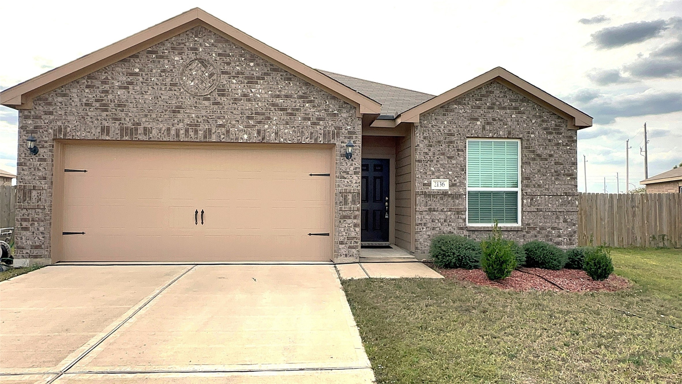 2136 Mule Ridge Drive, Katy, TX 77493