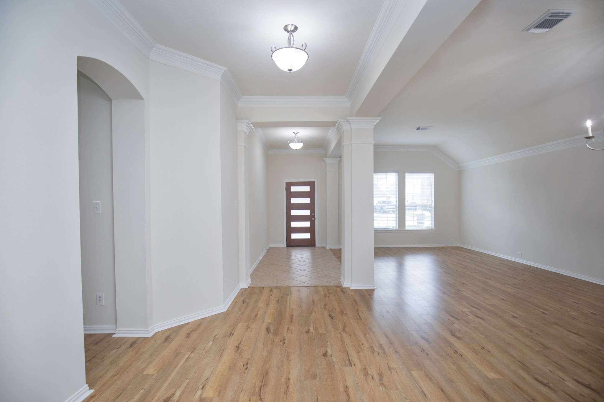 Beautiful new front door (3/2026)