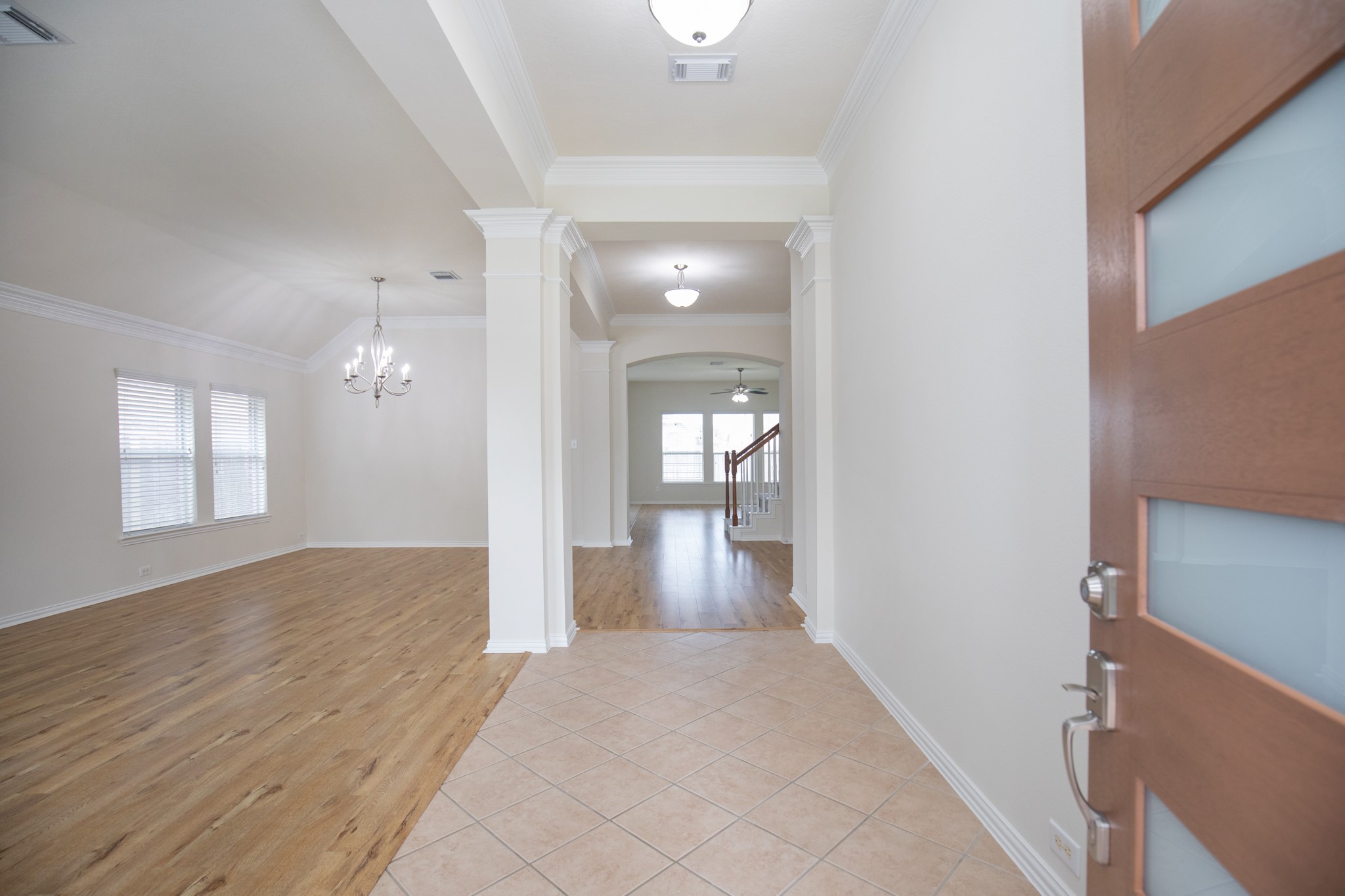 Updated lexury vinyle wood-like floor