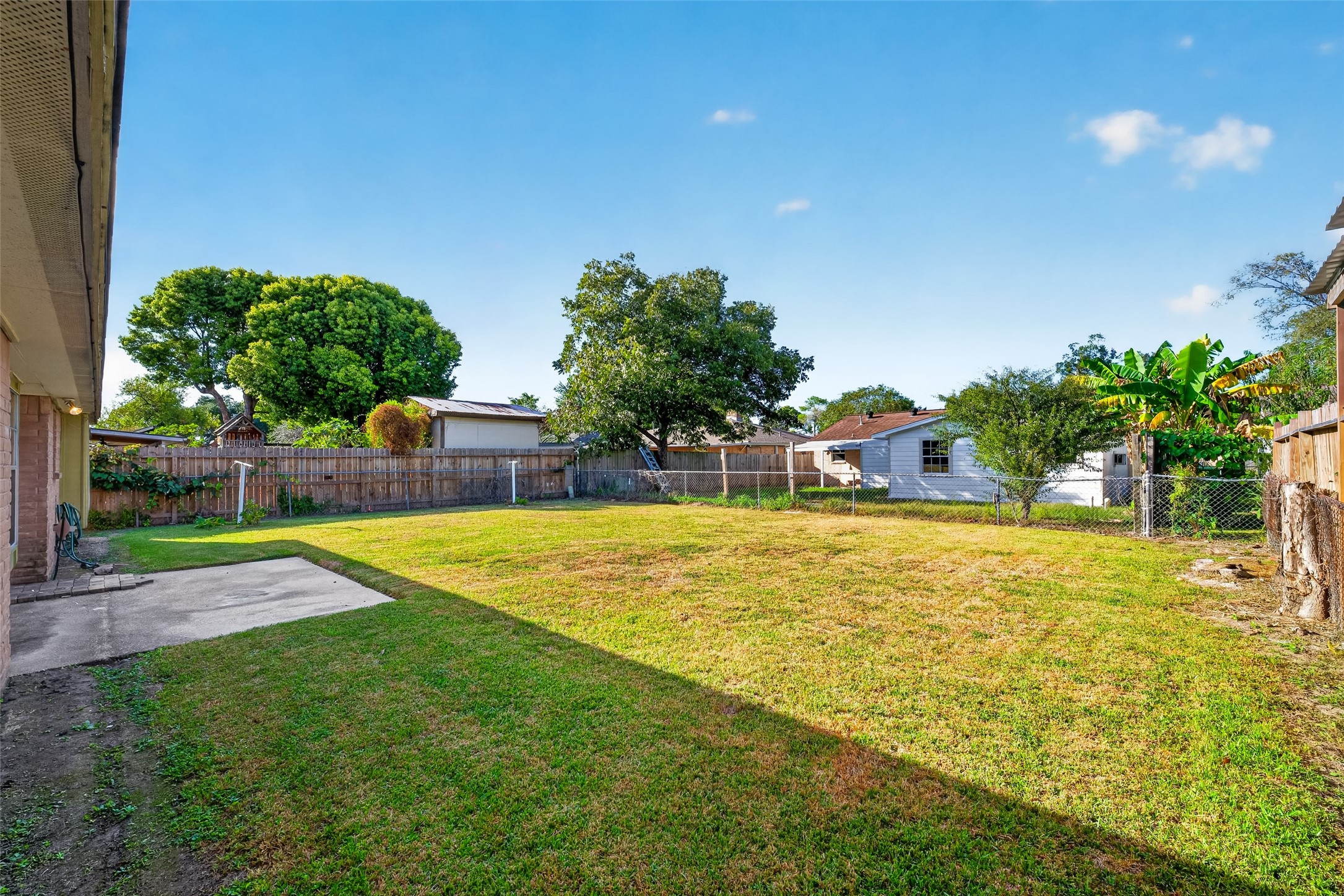 261 Hardwicke Road, Houston, TX 77060