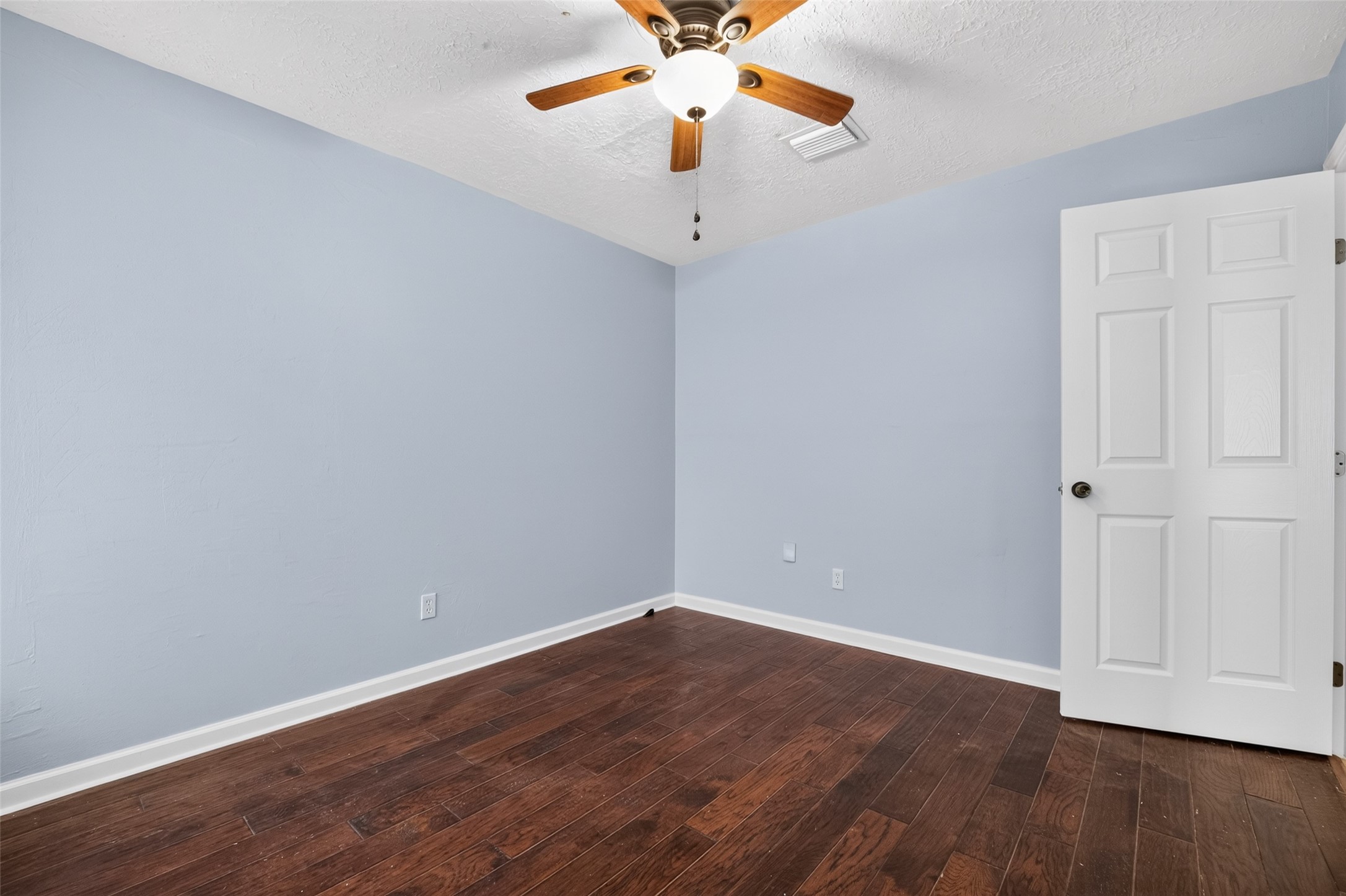 261 Hardwicke Road, Houston, TX 77060