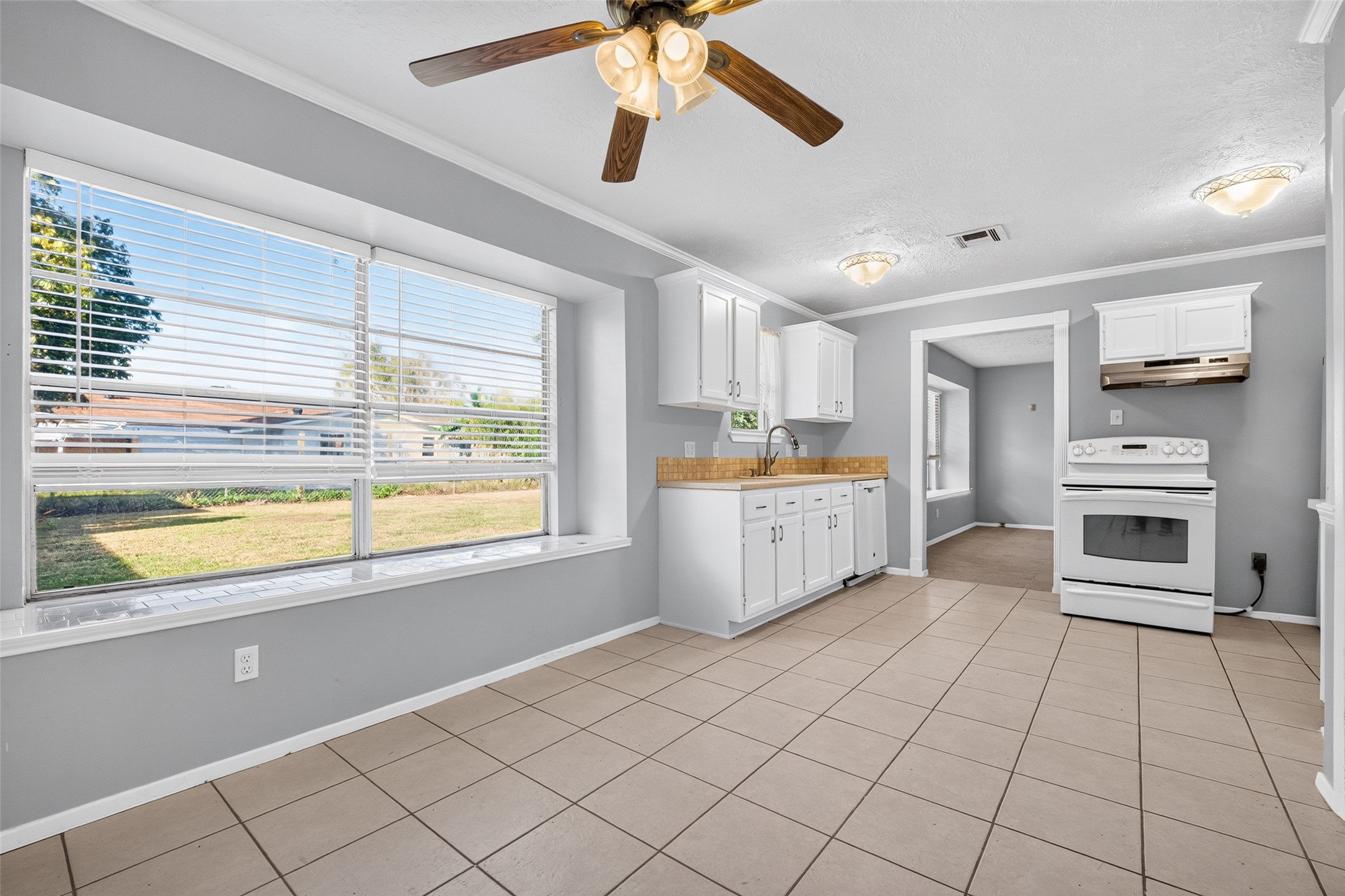 261 Hardwicke Road, Houston, TX 77060