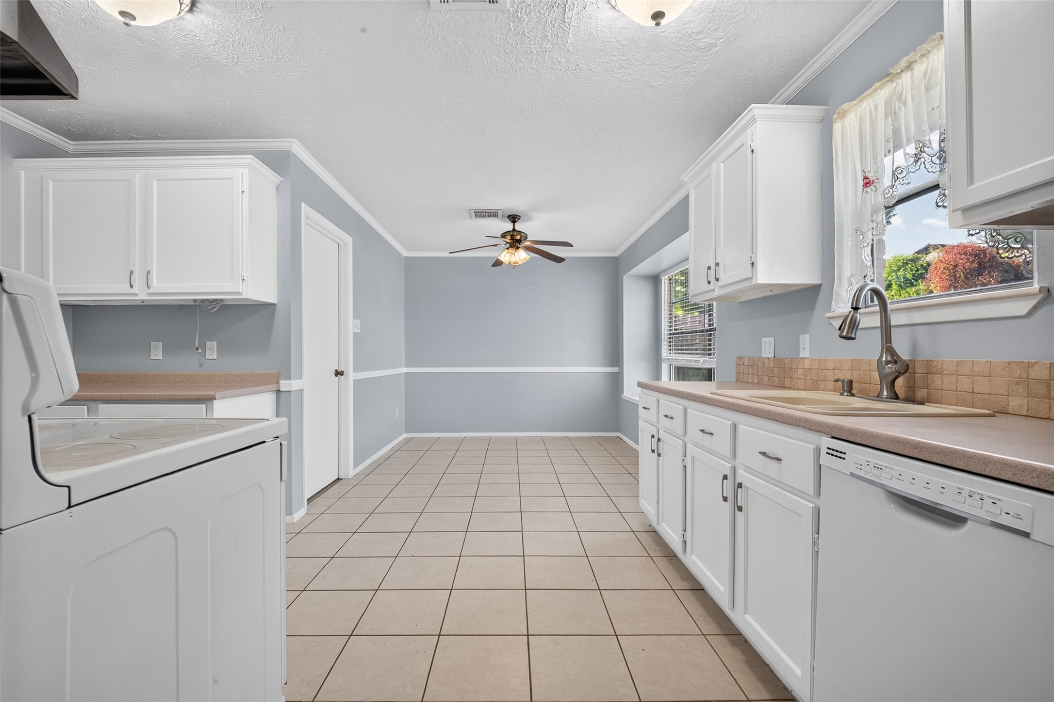 261 Hardwicke Road, Houston, TX 77060