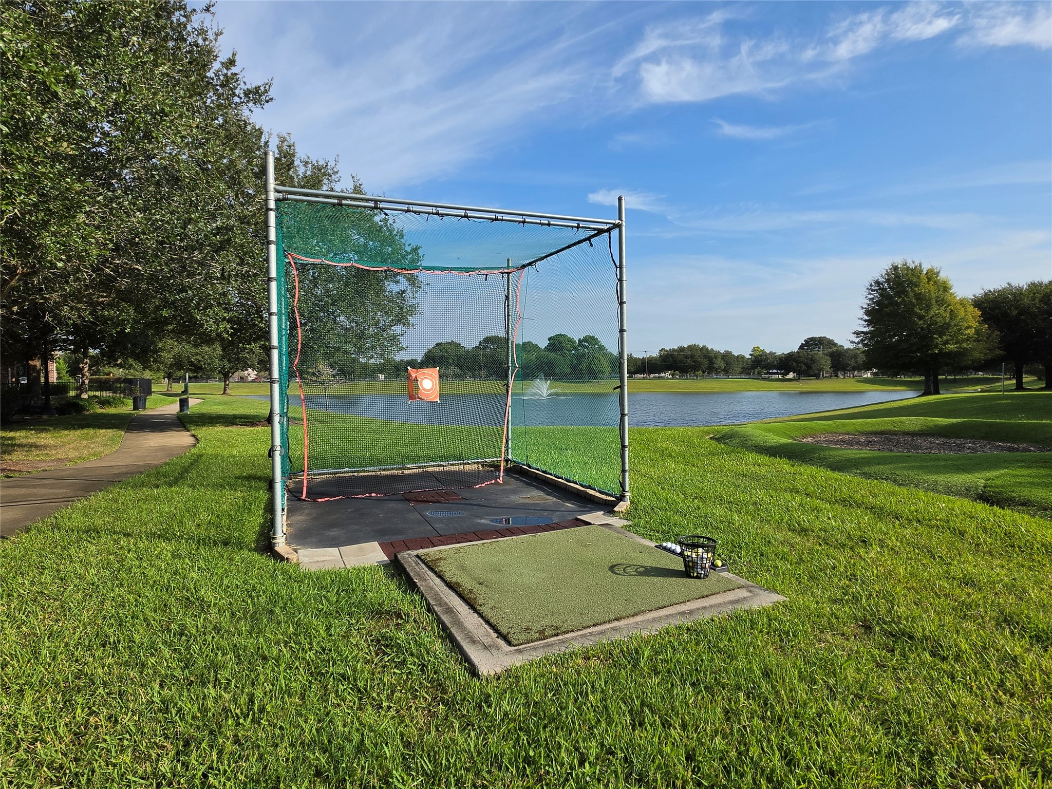 677 Tenuta Lane, League City, TX 77573
