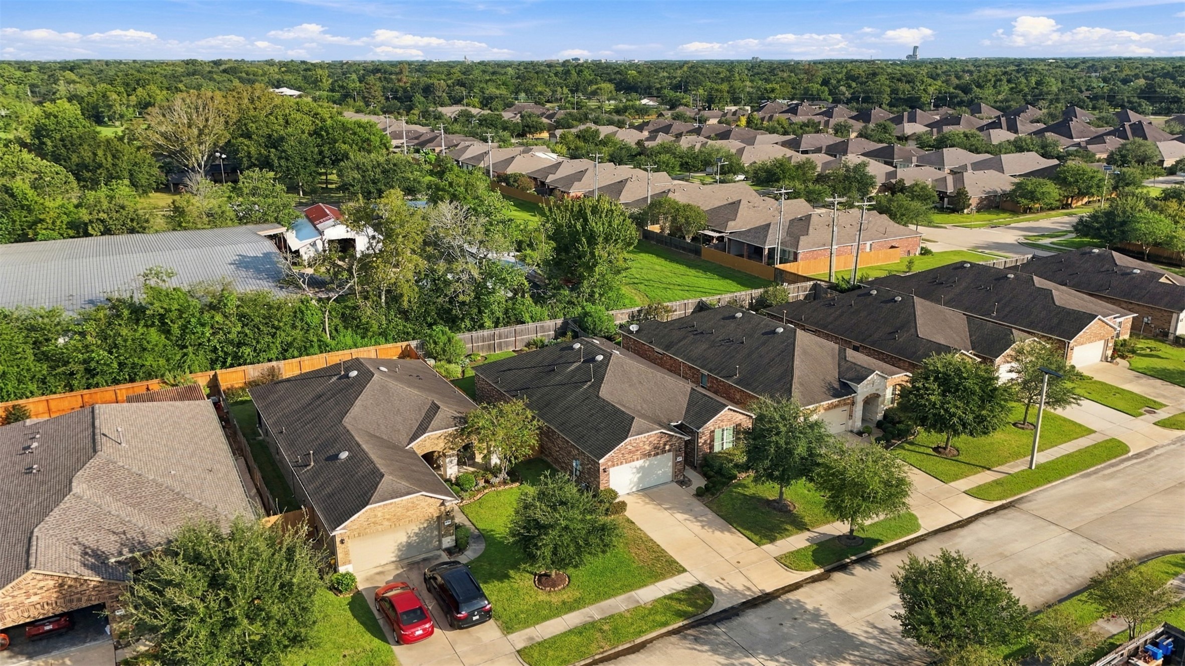 677 Tenuta Lane, League City, TX 77573