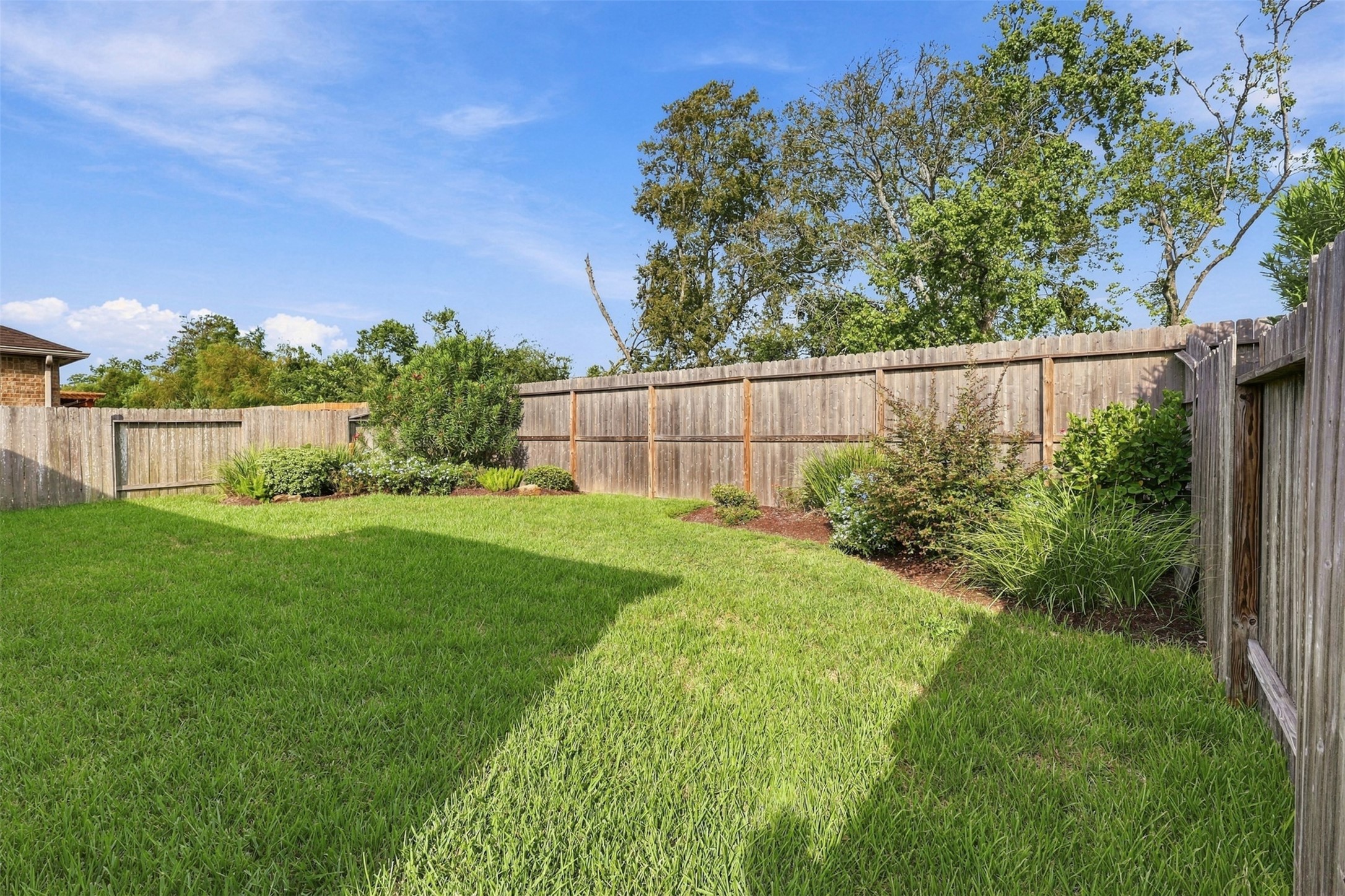677 Tenuta Lane, League City, TX 77573