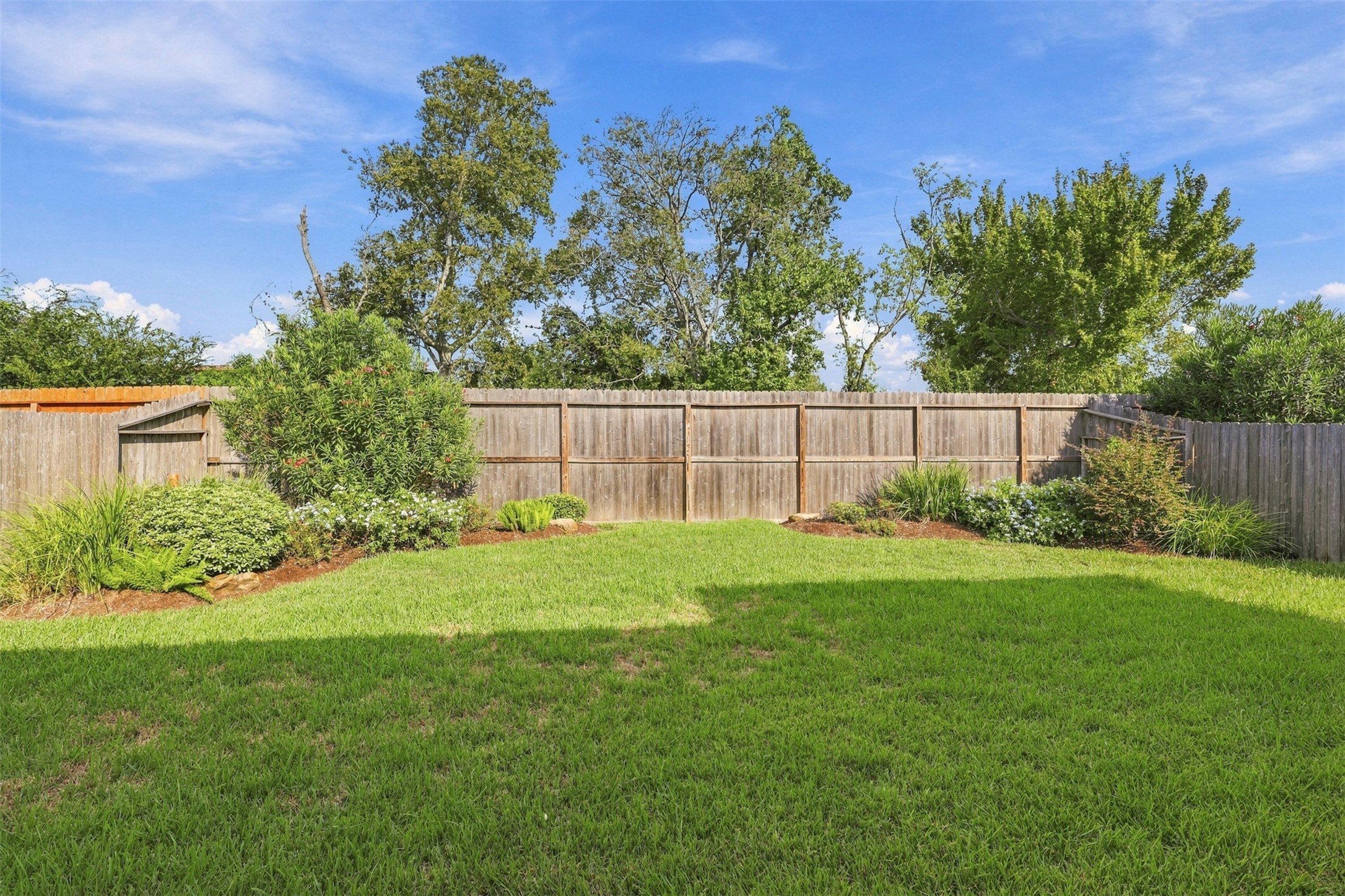 677 Tenuta Lane, League City, TX 77573
