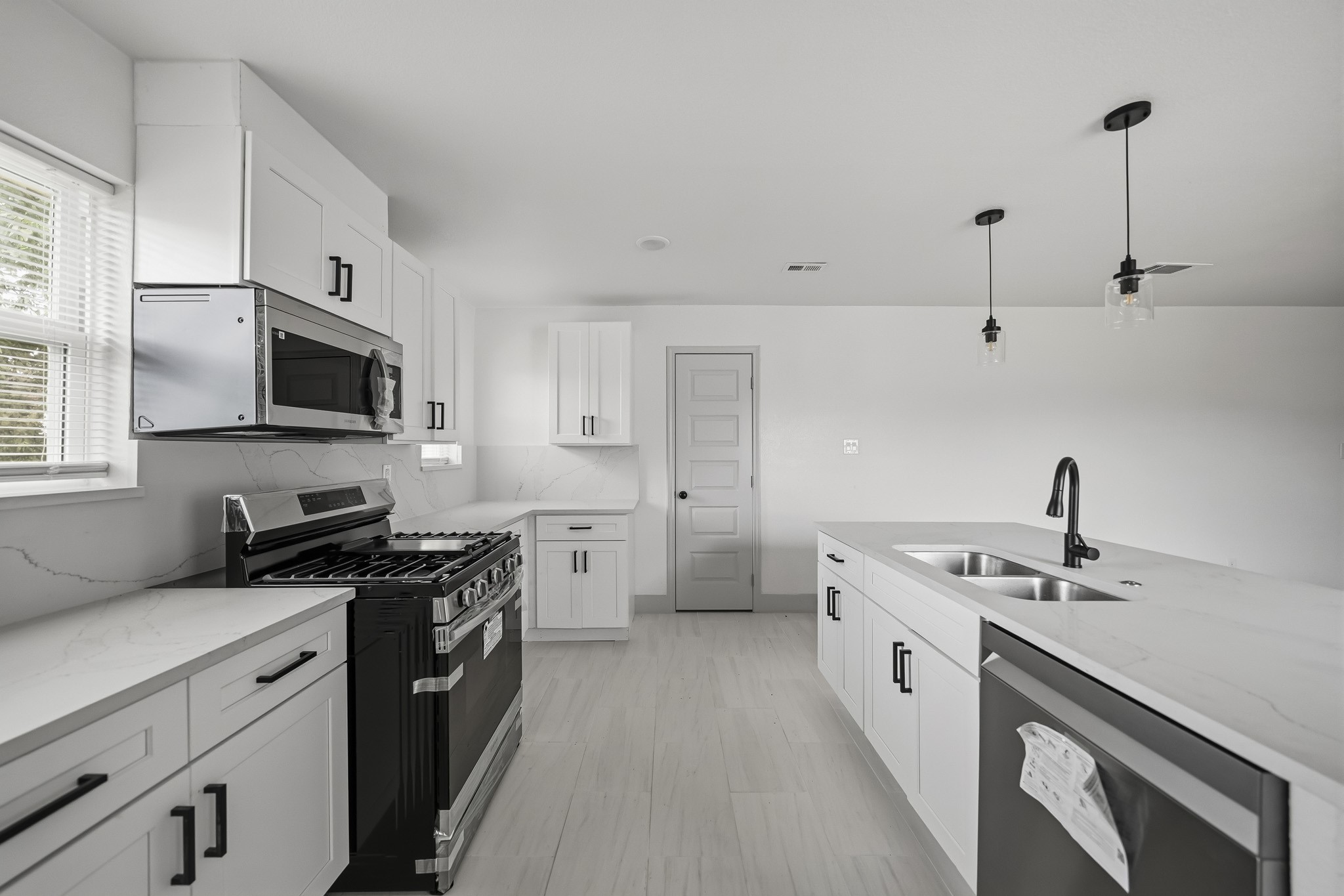 Enjoy a new stove, microwave and dishwasher. Enjoy a new stove, microwave and dishwasher.