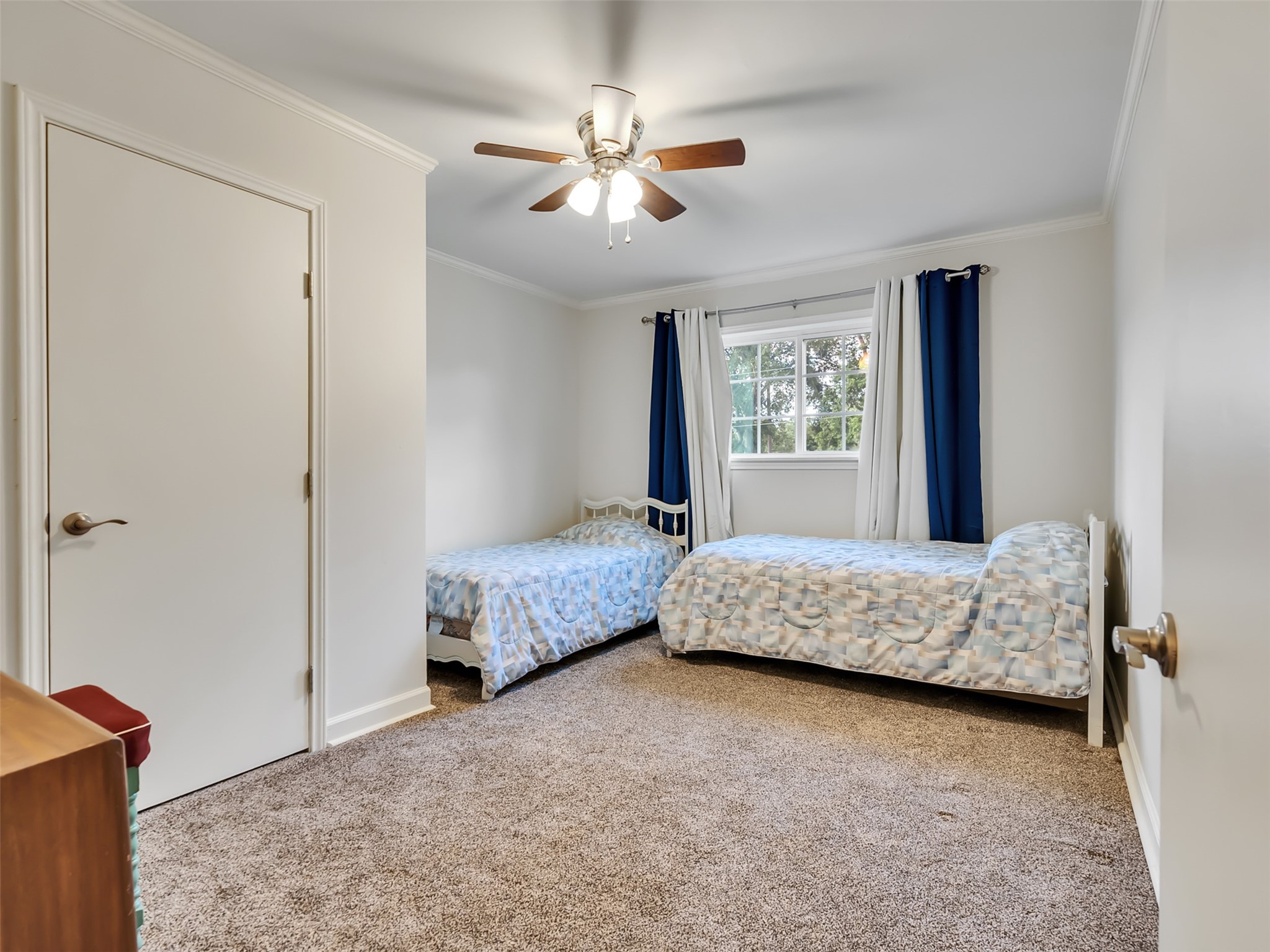 Large upstairs bedroom. Bring the bunk beds if you wish there is plenty of room.