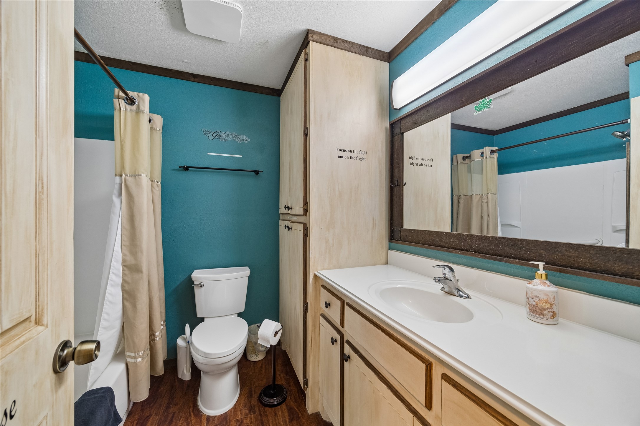 The Lodge bathroom