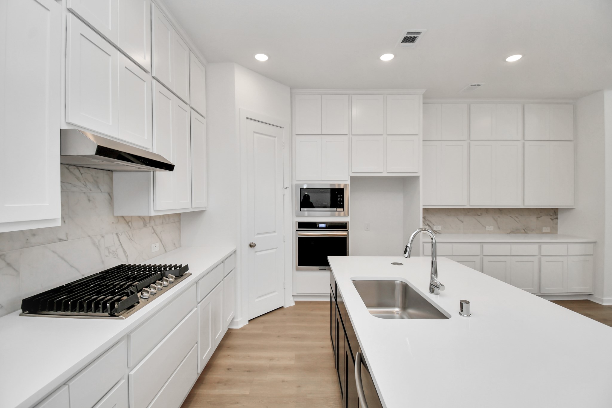 16506 Texas Hill Country Rd, Cypress, TX 77433