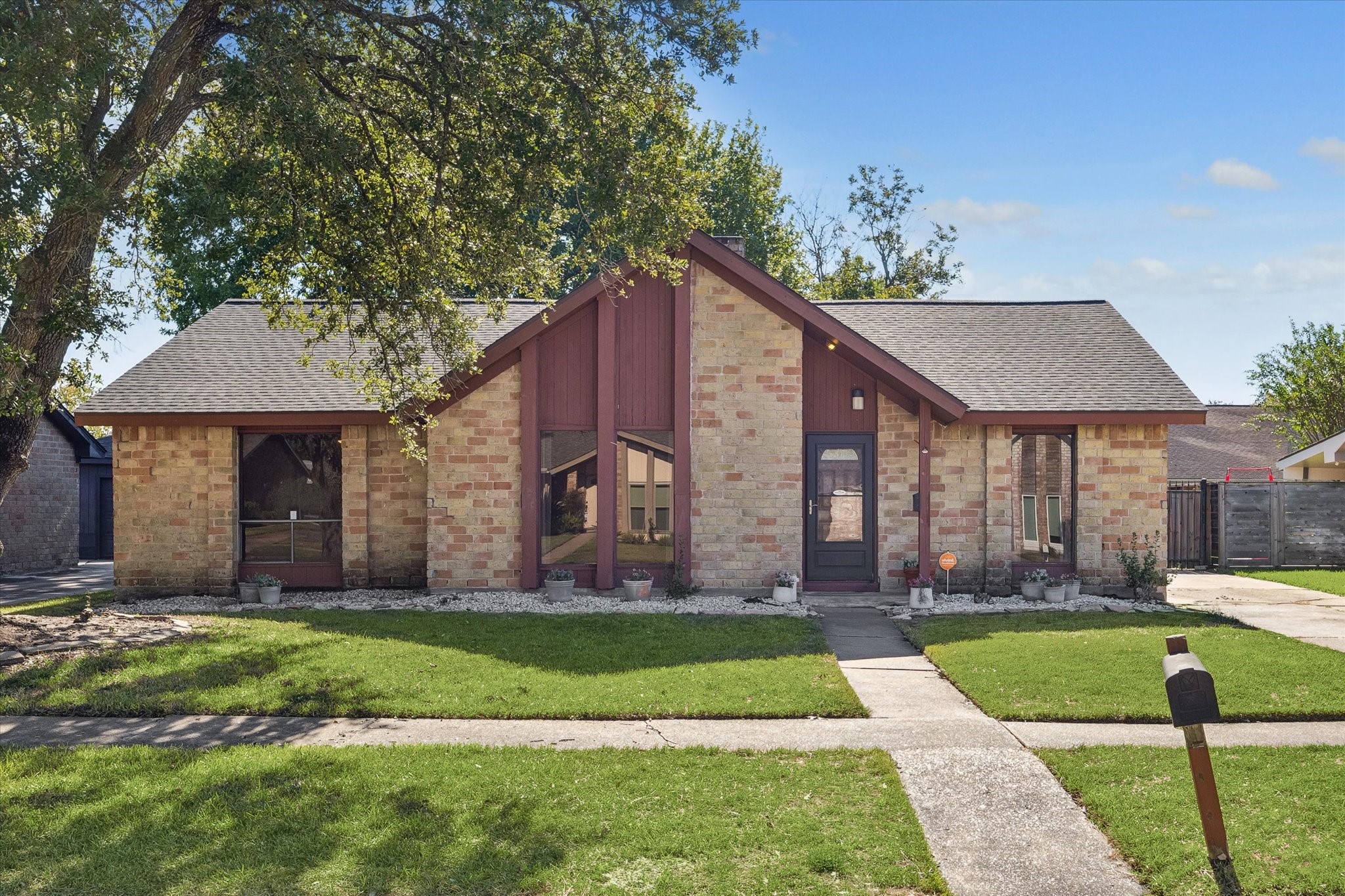 10110 Sagemill Drive, Houston, TX 77089