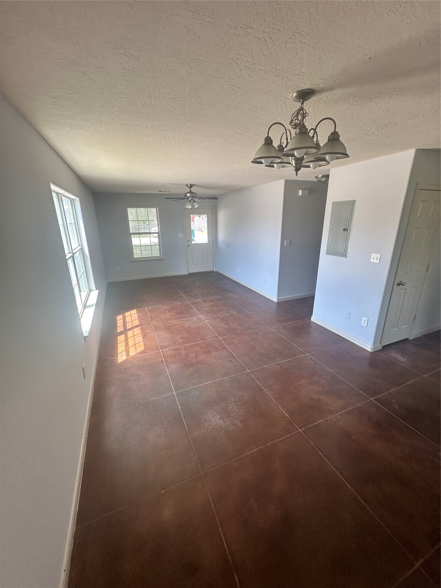102 Lindley Street, Willis, TX 77378