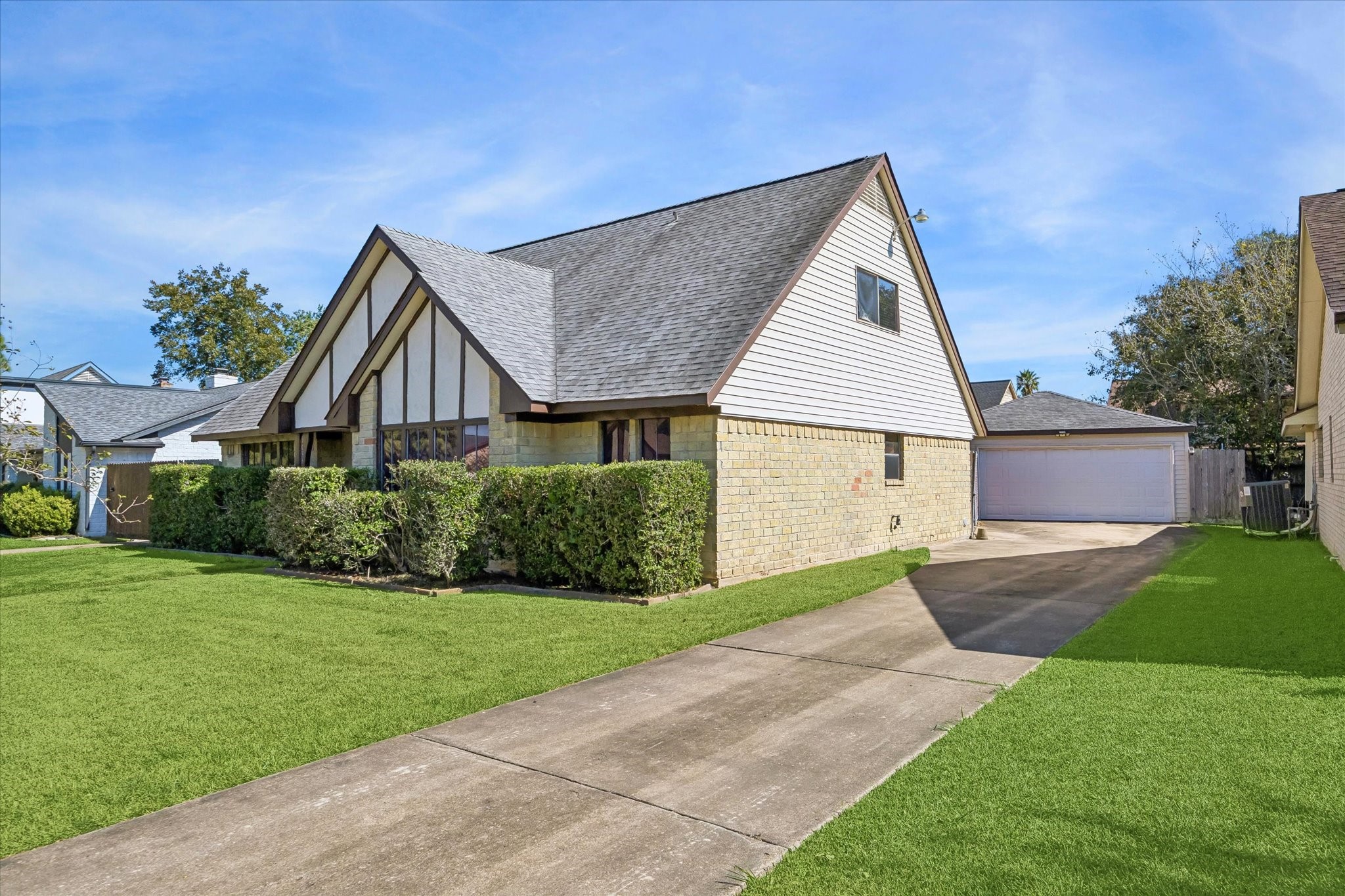 10334 Sageglow Drive, Houston, TX 77089 10334 Sageglow Drive, Houston, TX 77089