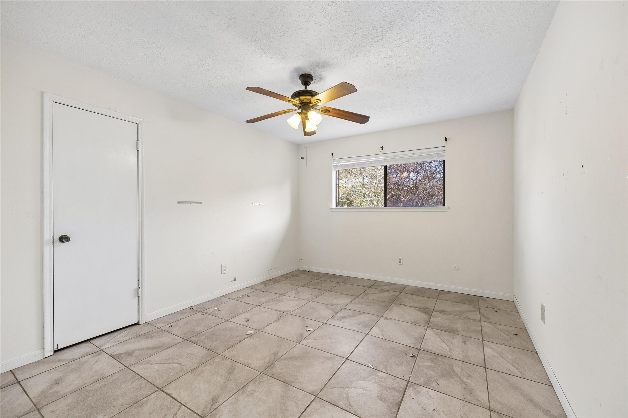 10334 Sageglow Drive, Houston, TX 77089