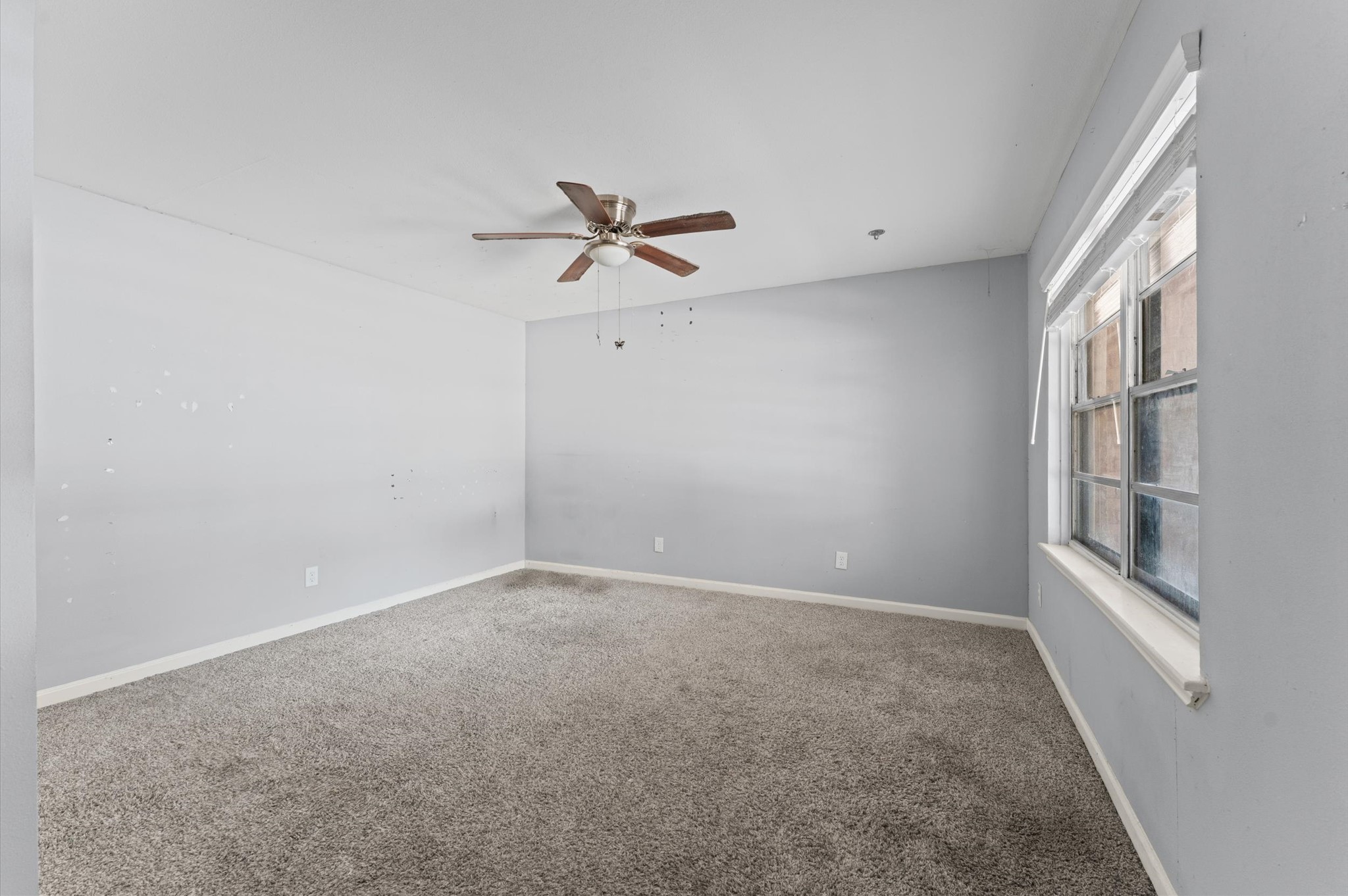 121 Bluebird Lane, Pasadena, TX 77502