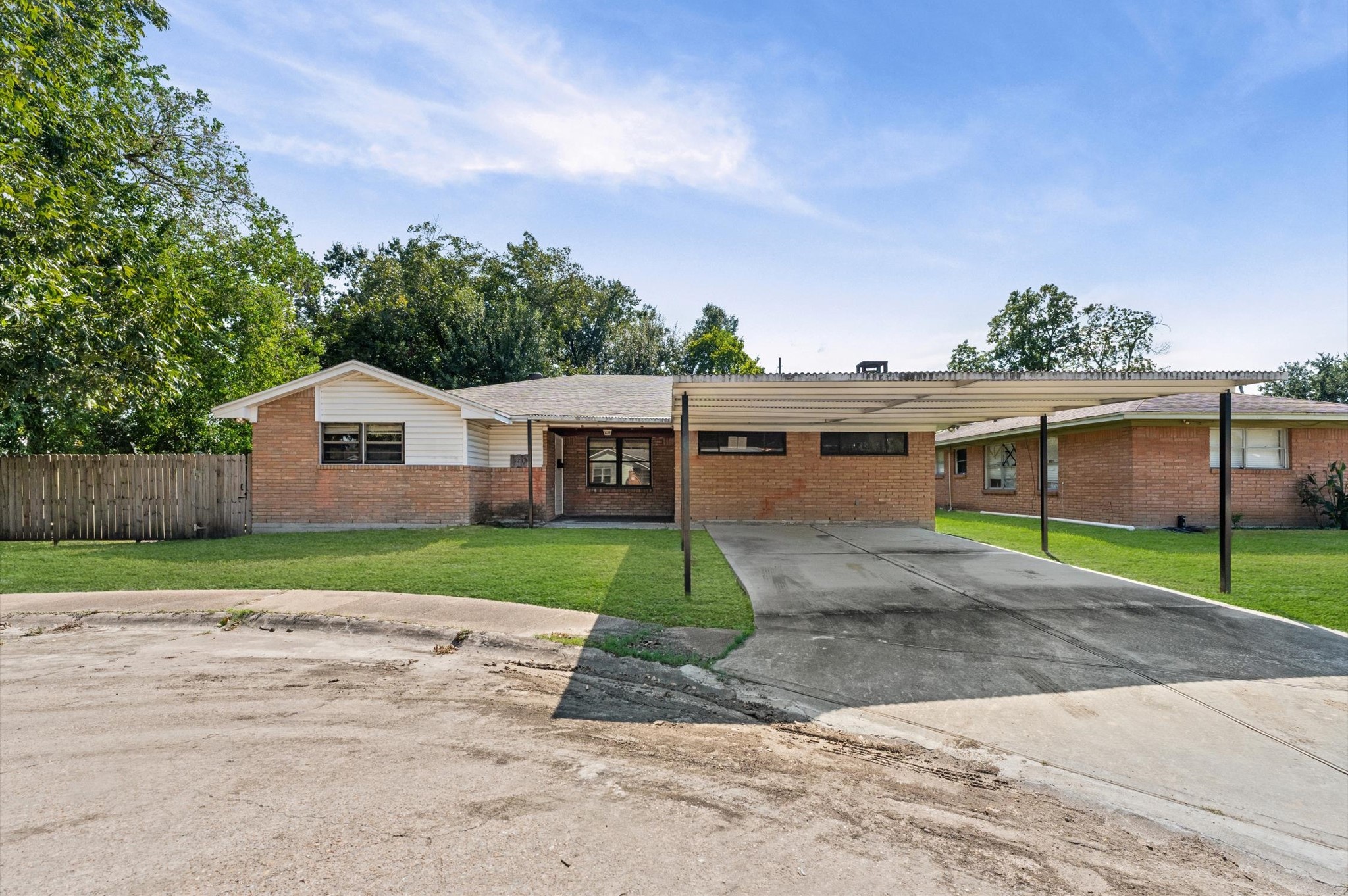121 Bluebird Lane, Pasadena, TX 77502 121 Bluebird Lane, Pasadena, TX 77502