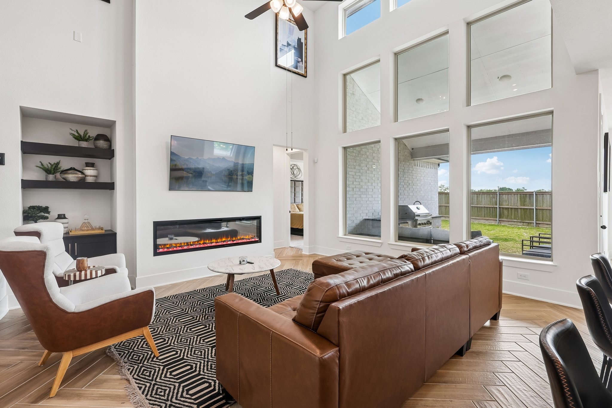 Electric fireplace, can be used for ambiance and heat