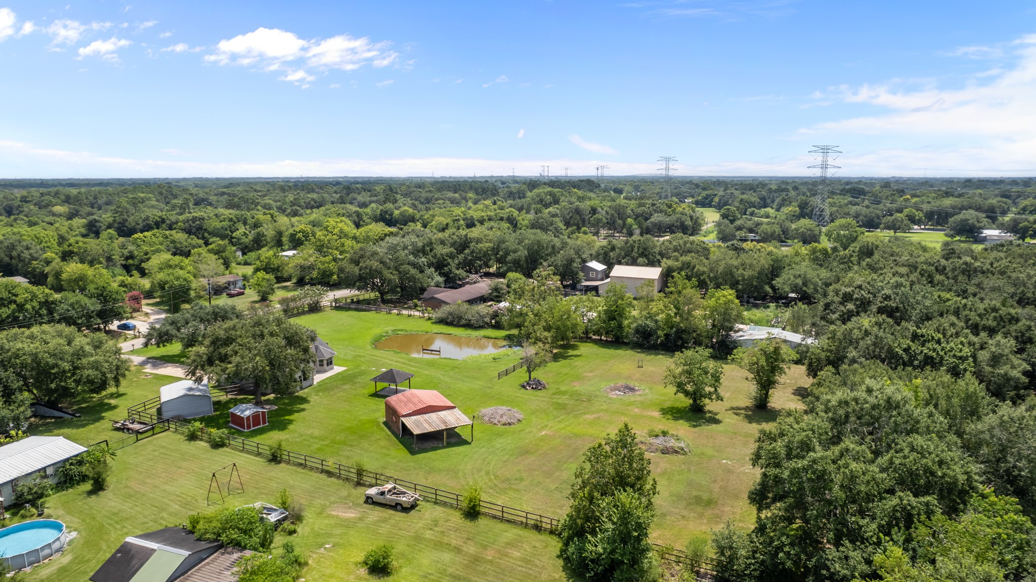 3855 County Road 960, Alvin, TX 77511