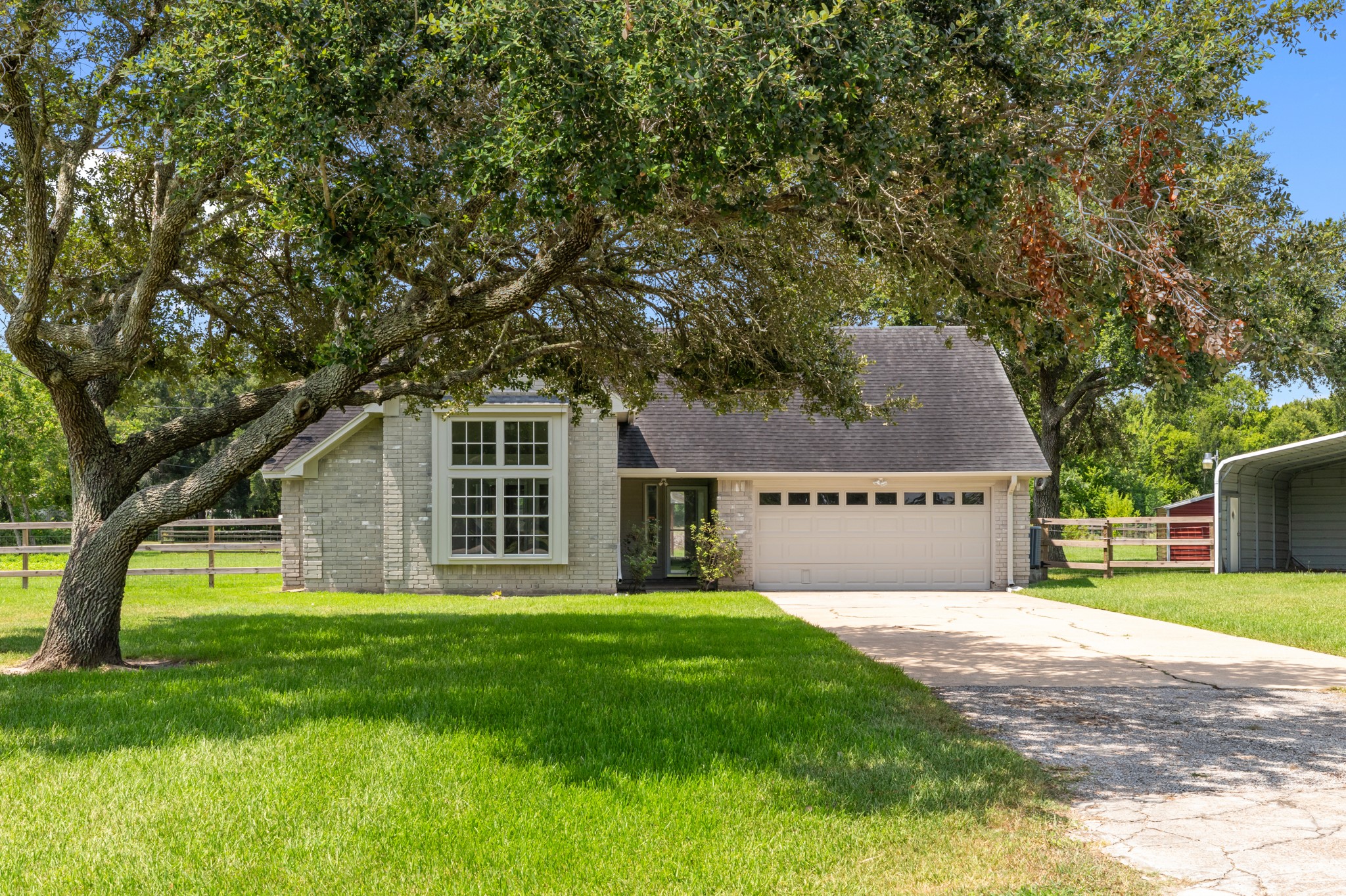 3855 County Road 960, Alvin, TX 77511 3855 County Road 960, Alvin, TX 77511
