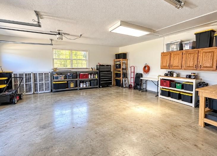 1000 Grove Street, Angleton, TX 77515