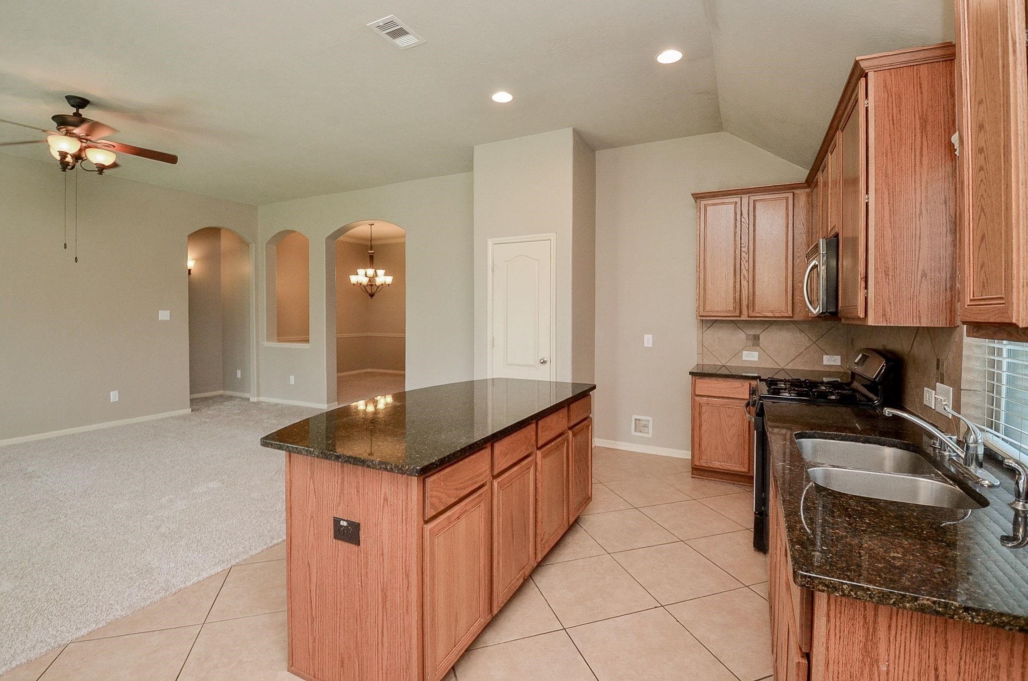 5205 Kendall Glen Court, Rosharon, TX 77583
