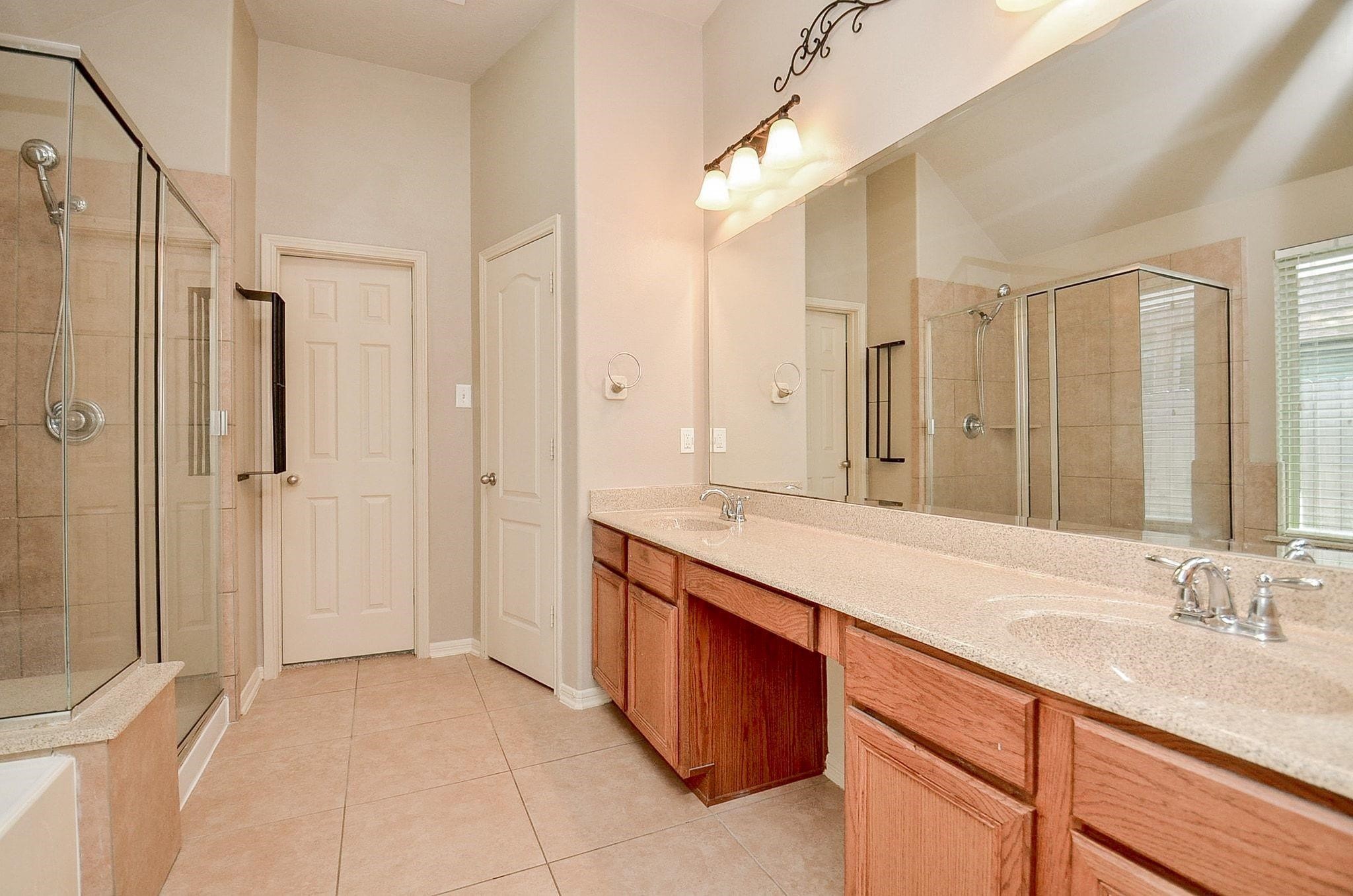 5205 Kendall Glen Court, Rosharon, TX 77583