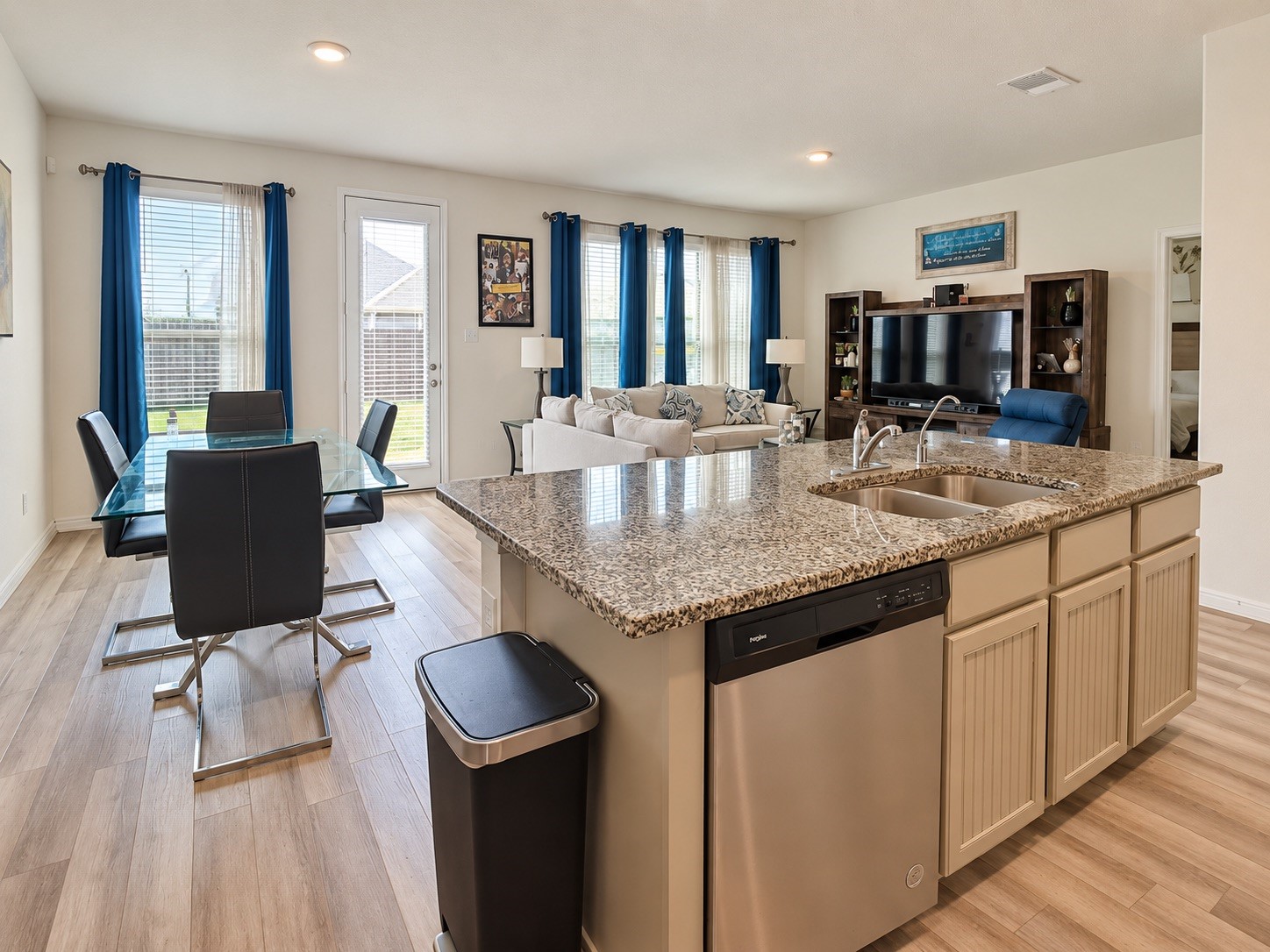 1223 Painted Bunting Drive, La Marque, TX 77568 1223 Painted Bunting Drive, La Marque, TX 77568