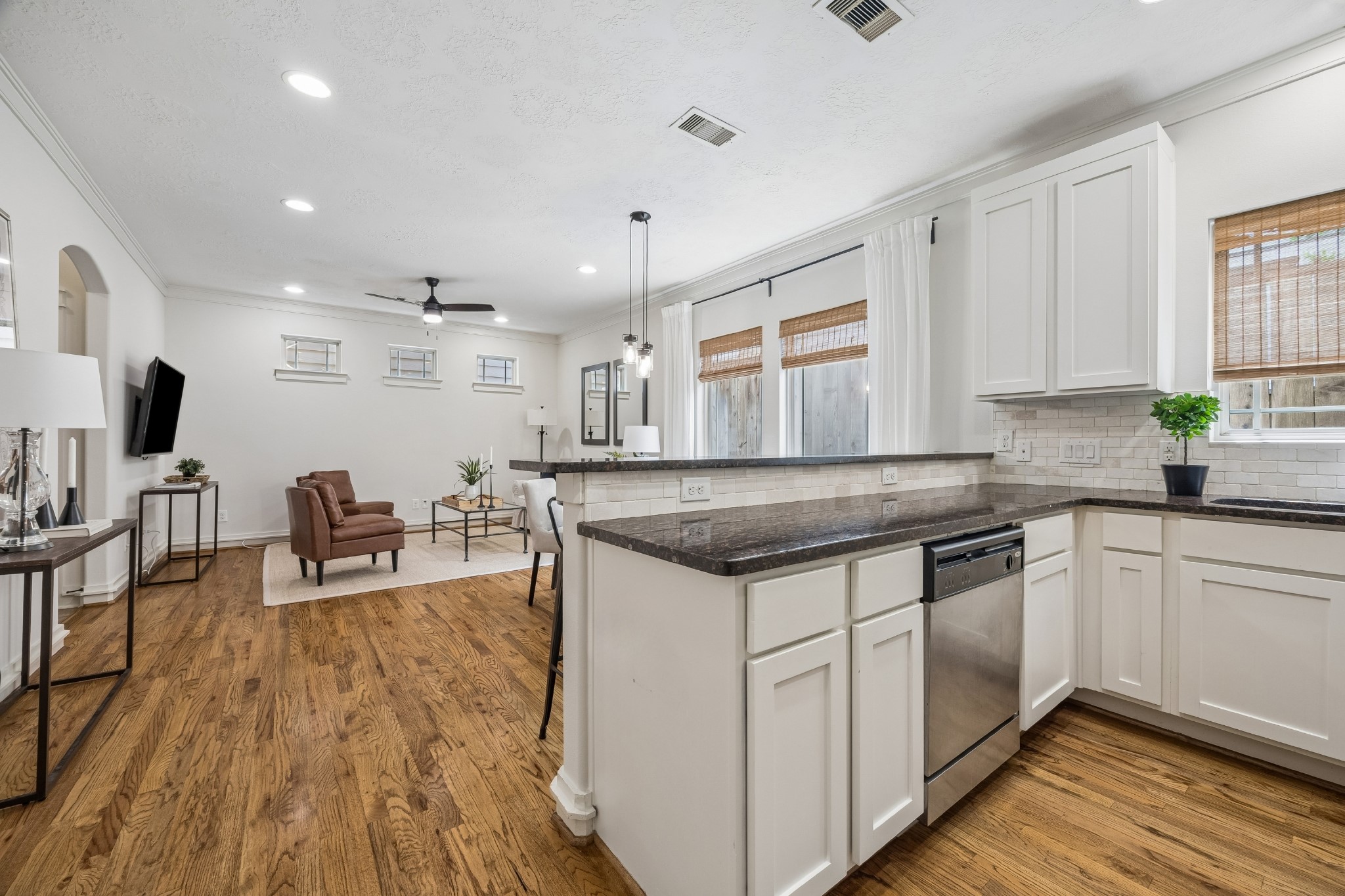 5924 Petty Street, #3C, Houston, TX 77007 5924 Petty Street, #3C, Houston, TX 77007
